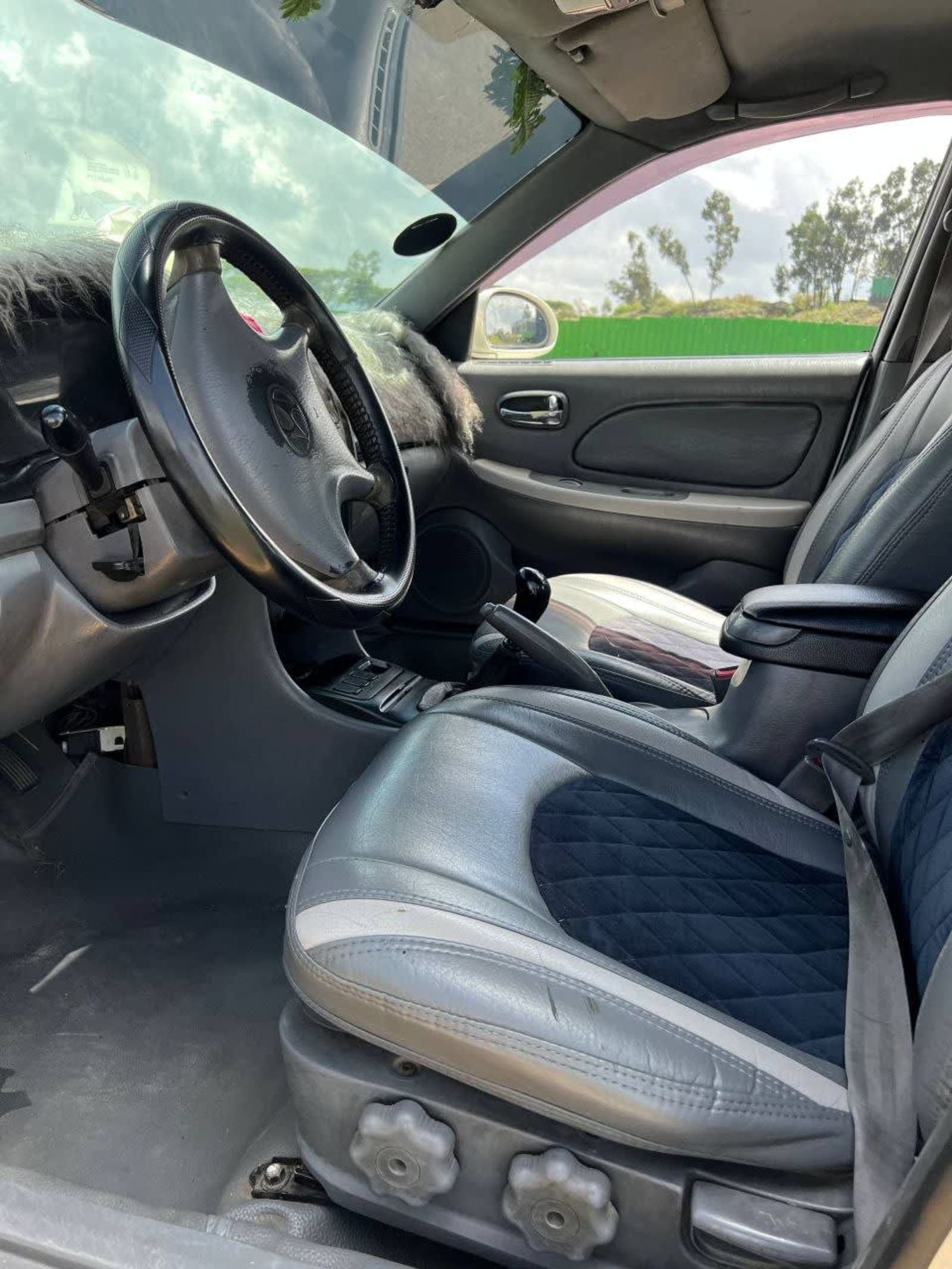 2001 Hyundai Sonata — photo 7