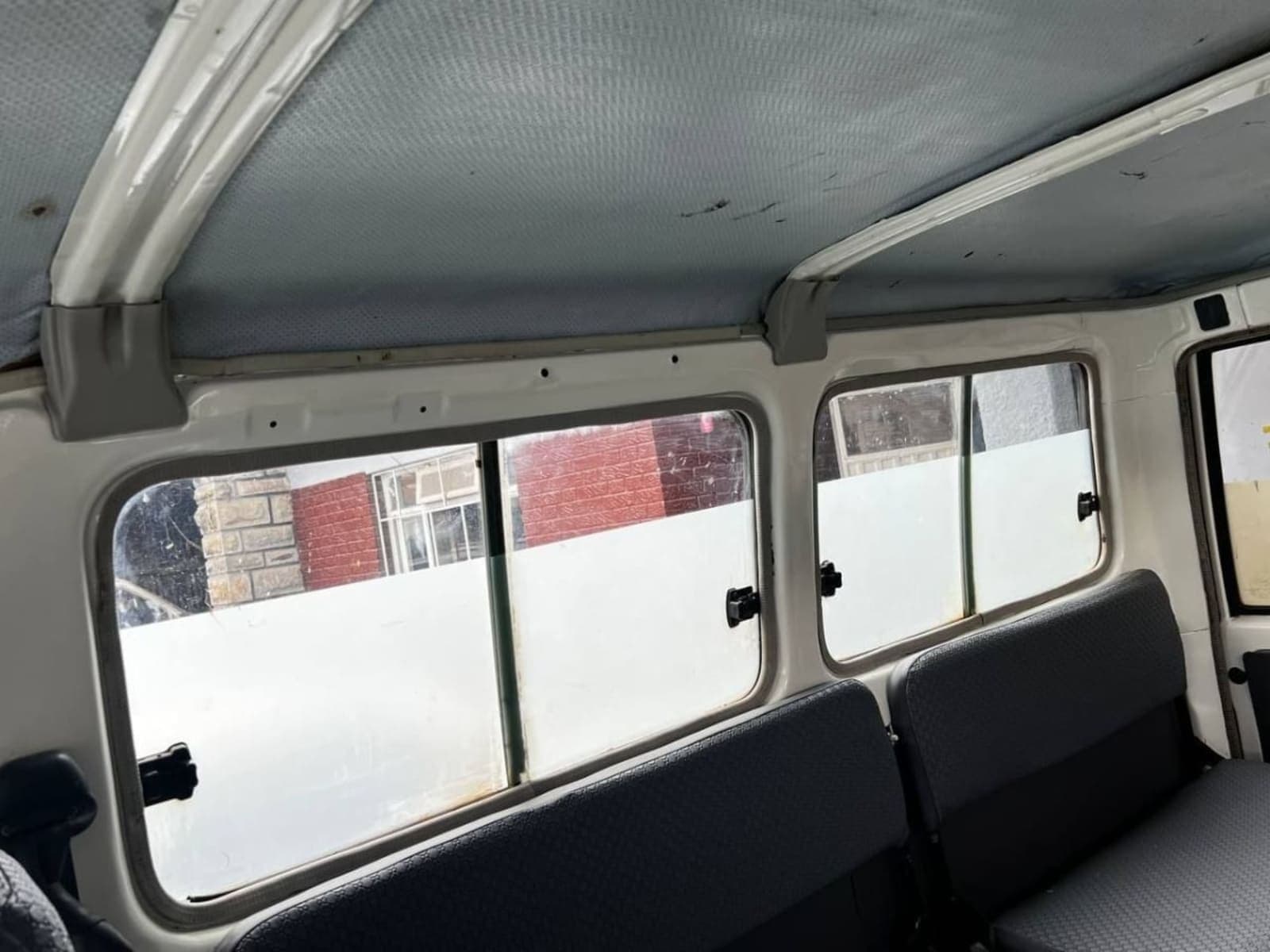 2010 TOYOTA LONGBASE — photo 6