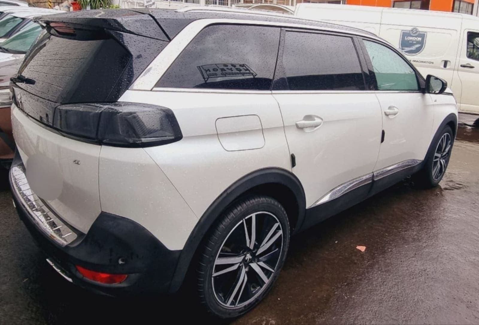 2021 Peugeot 5008 โ photo 3