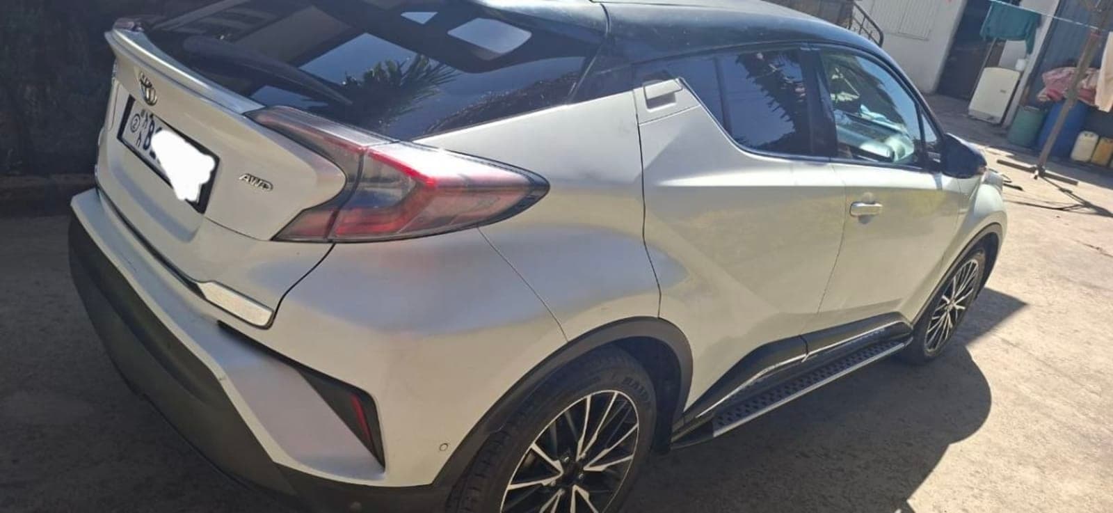 2018 Toyota CHR โ photo 3