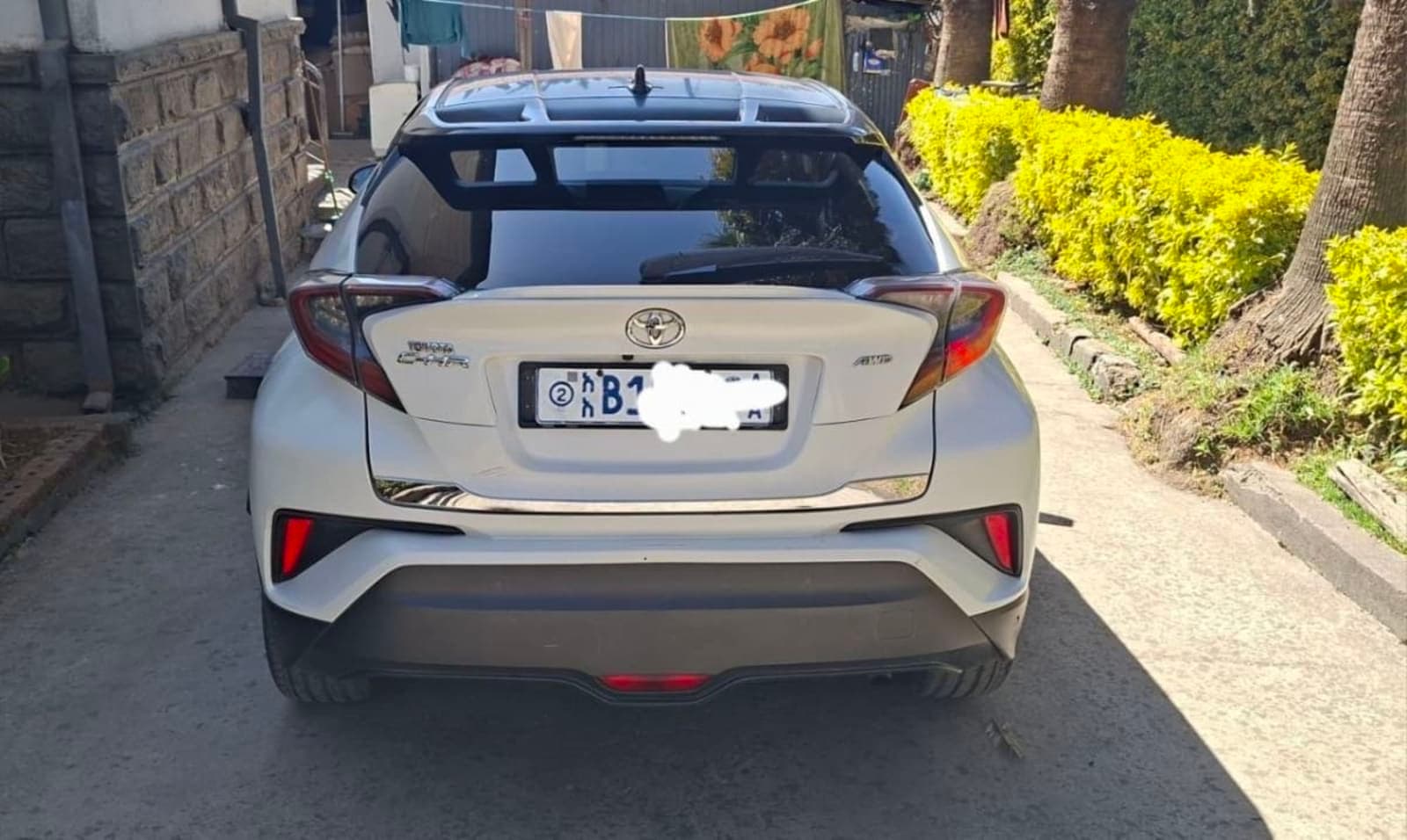 2018 Toyota CHR โ photo 4
