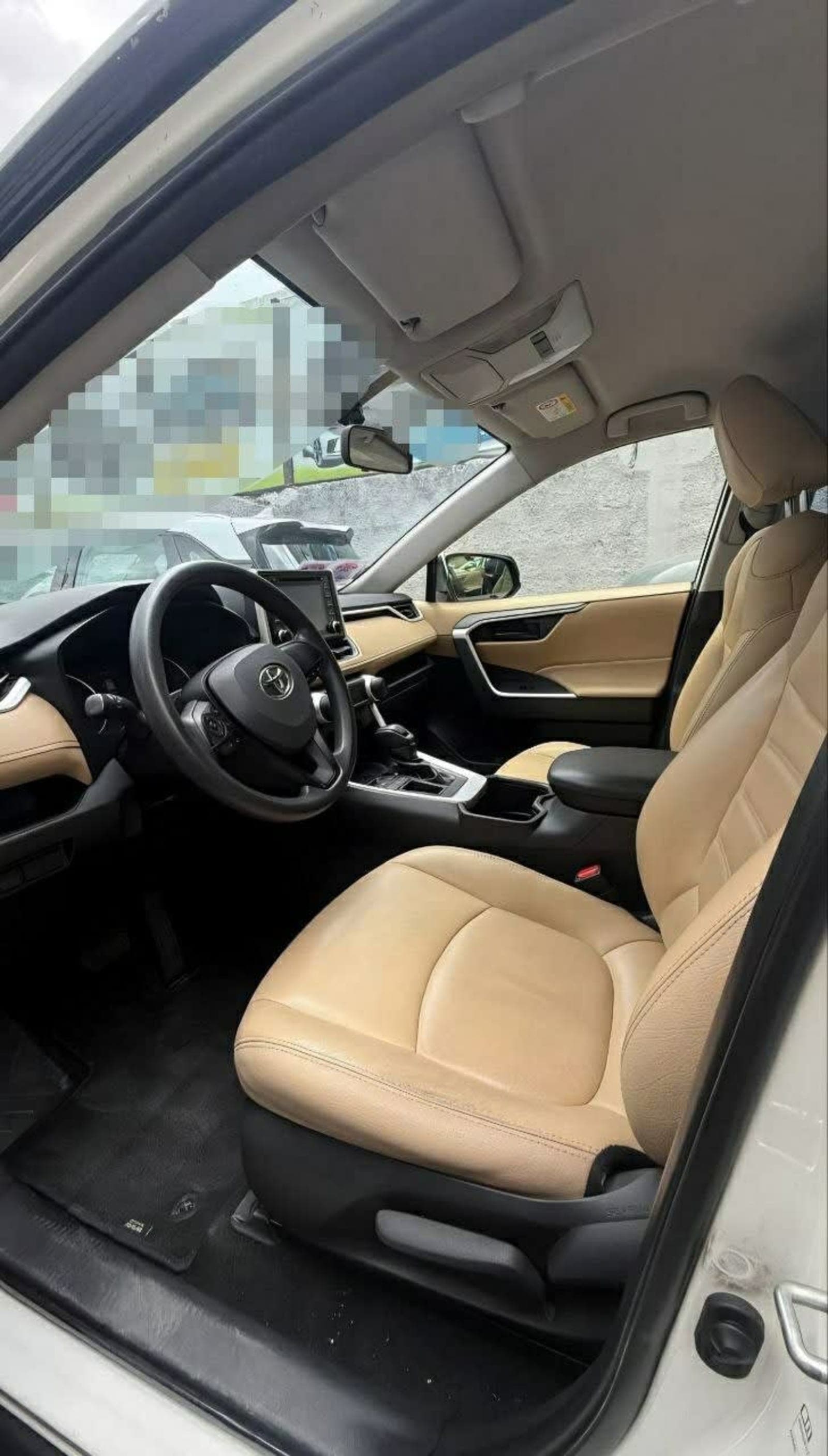 2022 Toyota Rav4 — photo 2