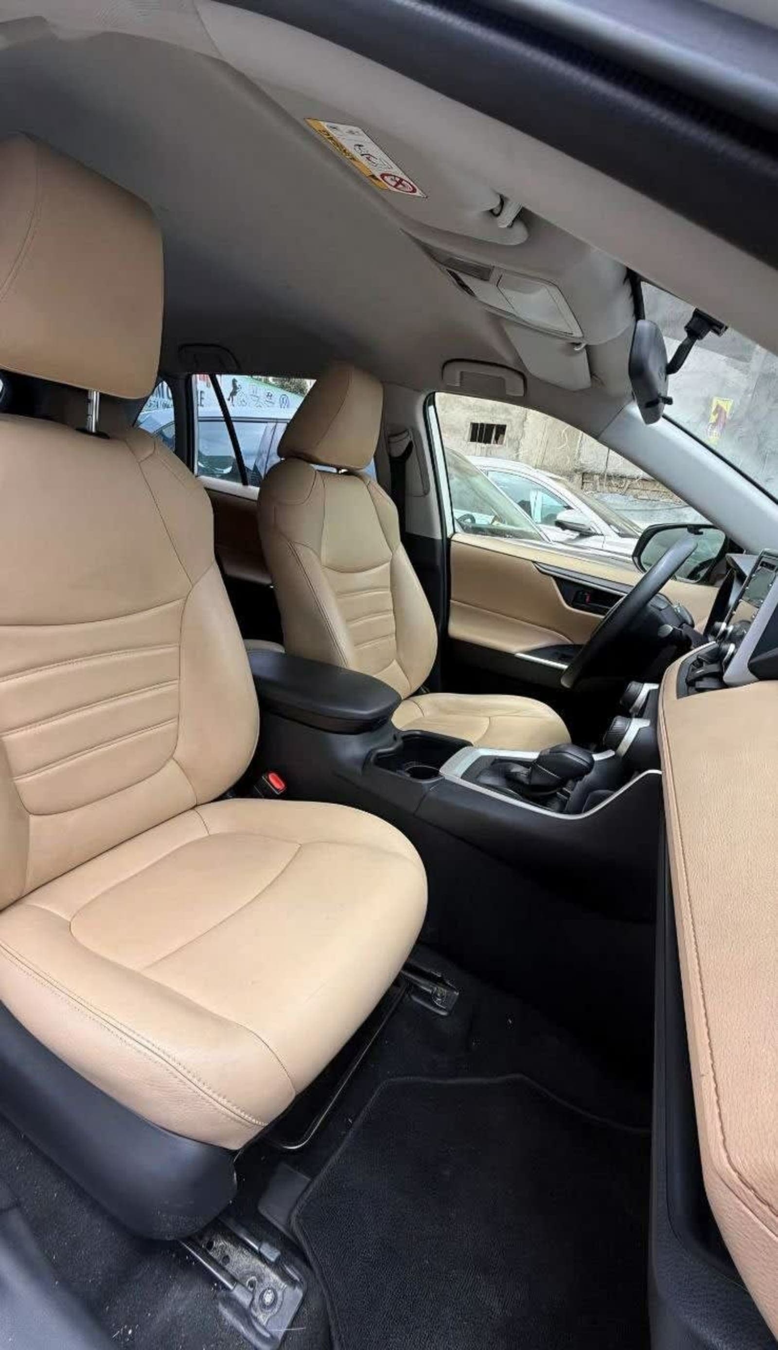2022 Toyota Rav4 — photo 3