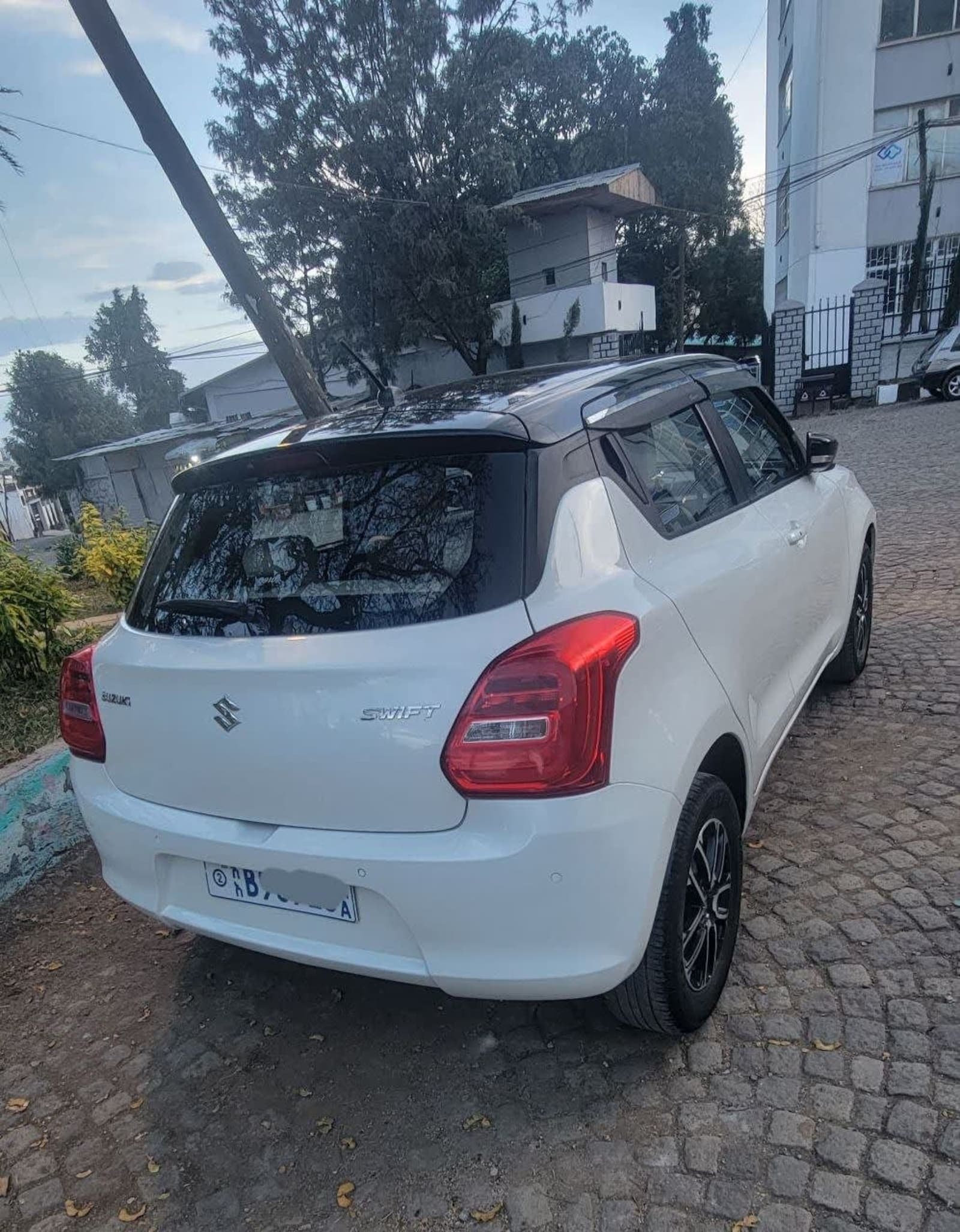 2022 Suzuki Dzire — photo 1