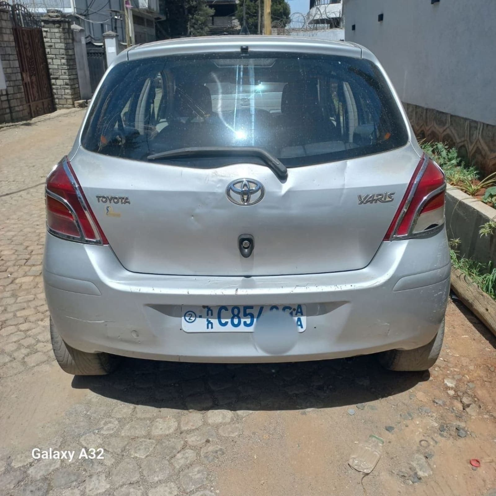 2009 Toyota Yaris Compact — photo 4