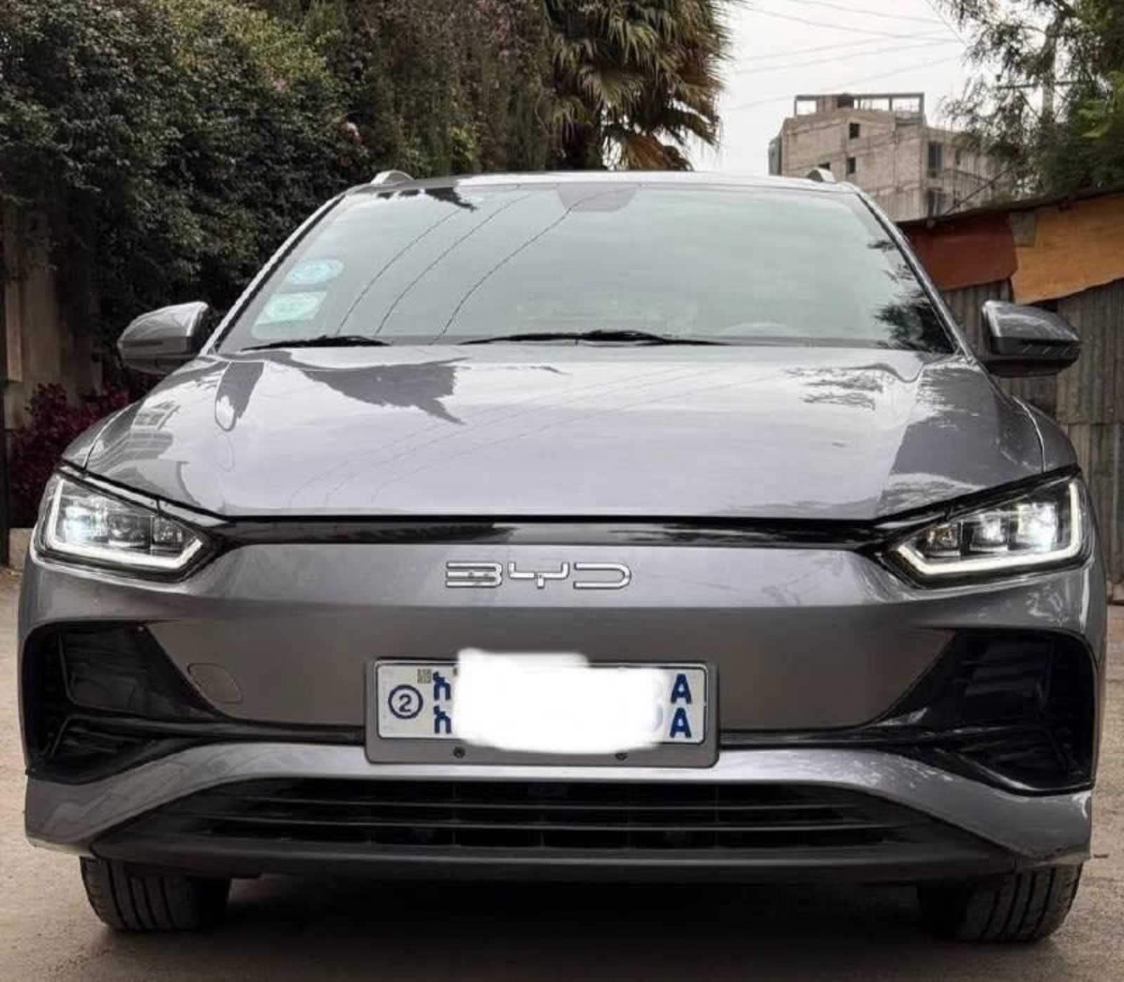 2025 BYD E2 — photo 4