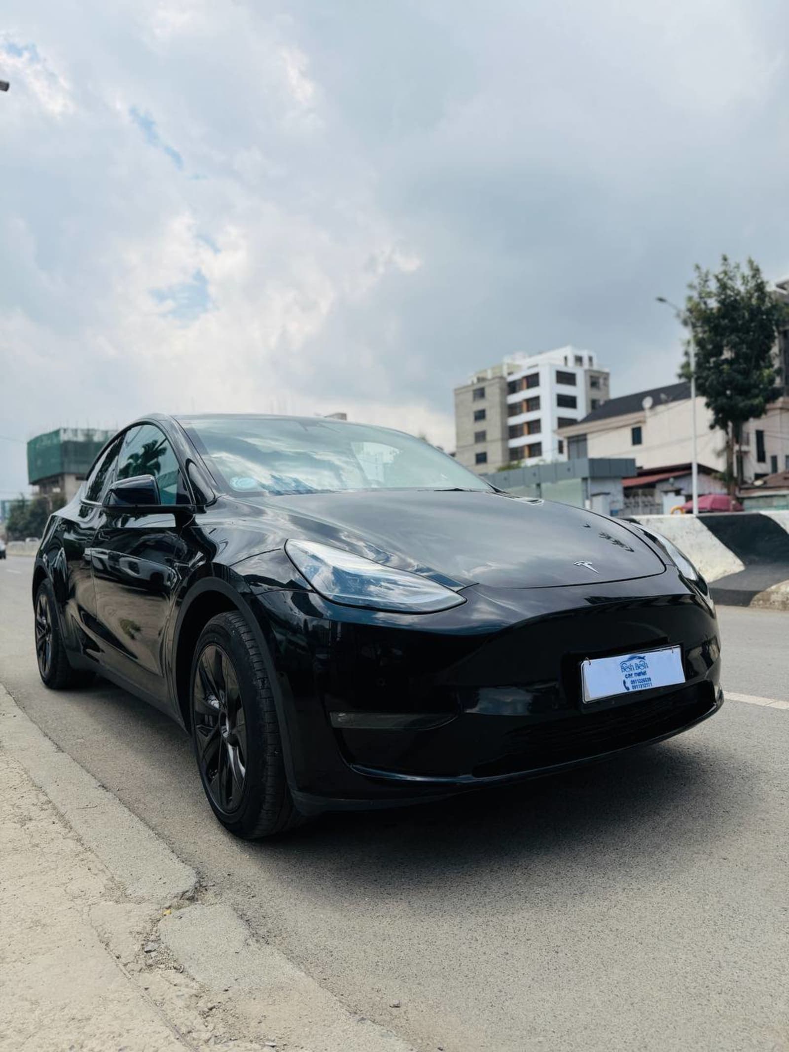 2024 Tesla Y — photo 6