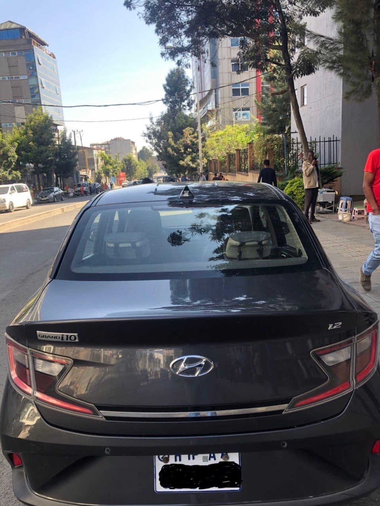 2022 Hyundai Grand i10 — photo 2