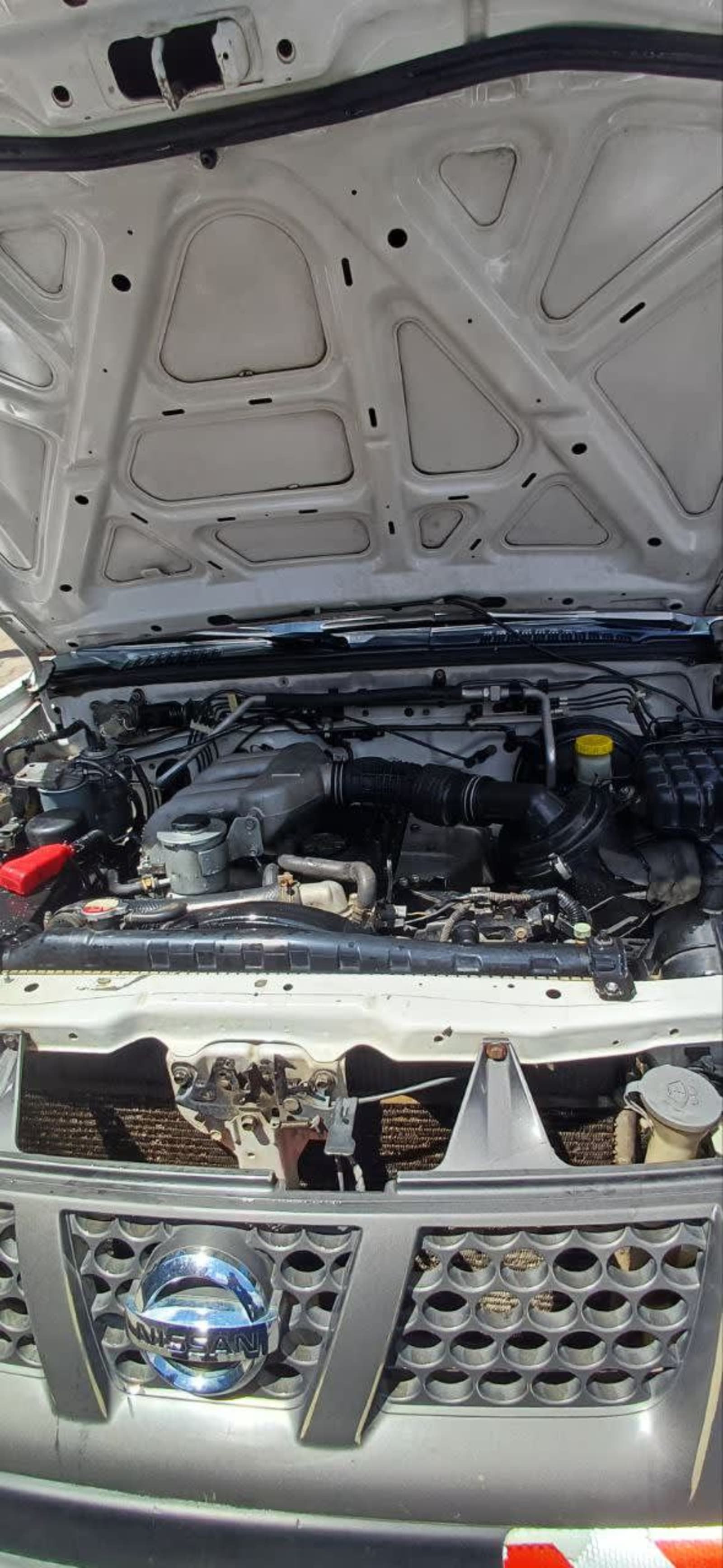 2012 Nissan Dyna — photo 2