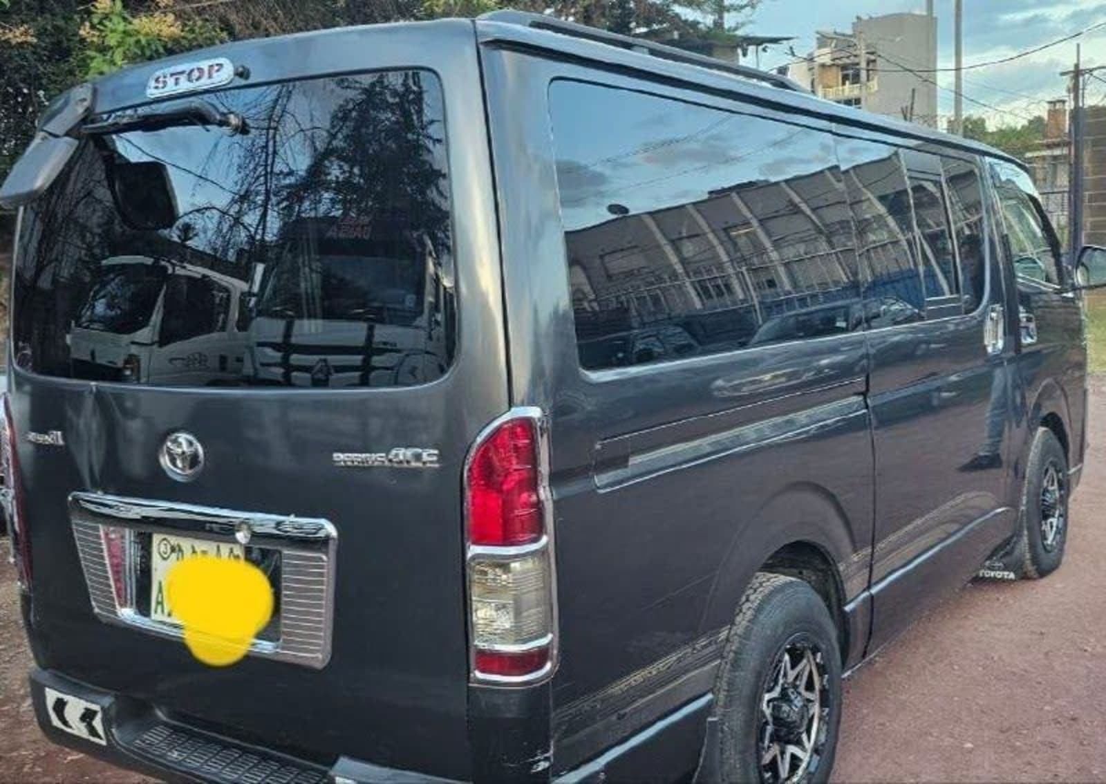 2007 Toyota Aba dula — photo 3