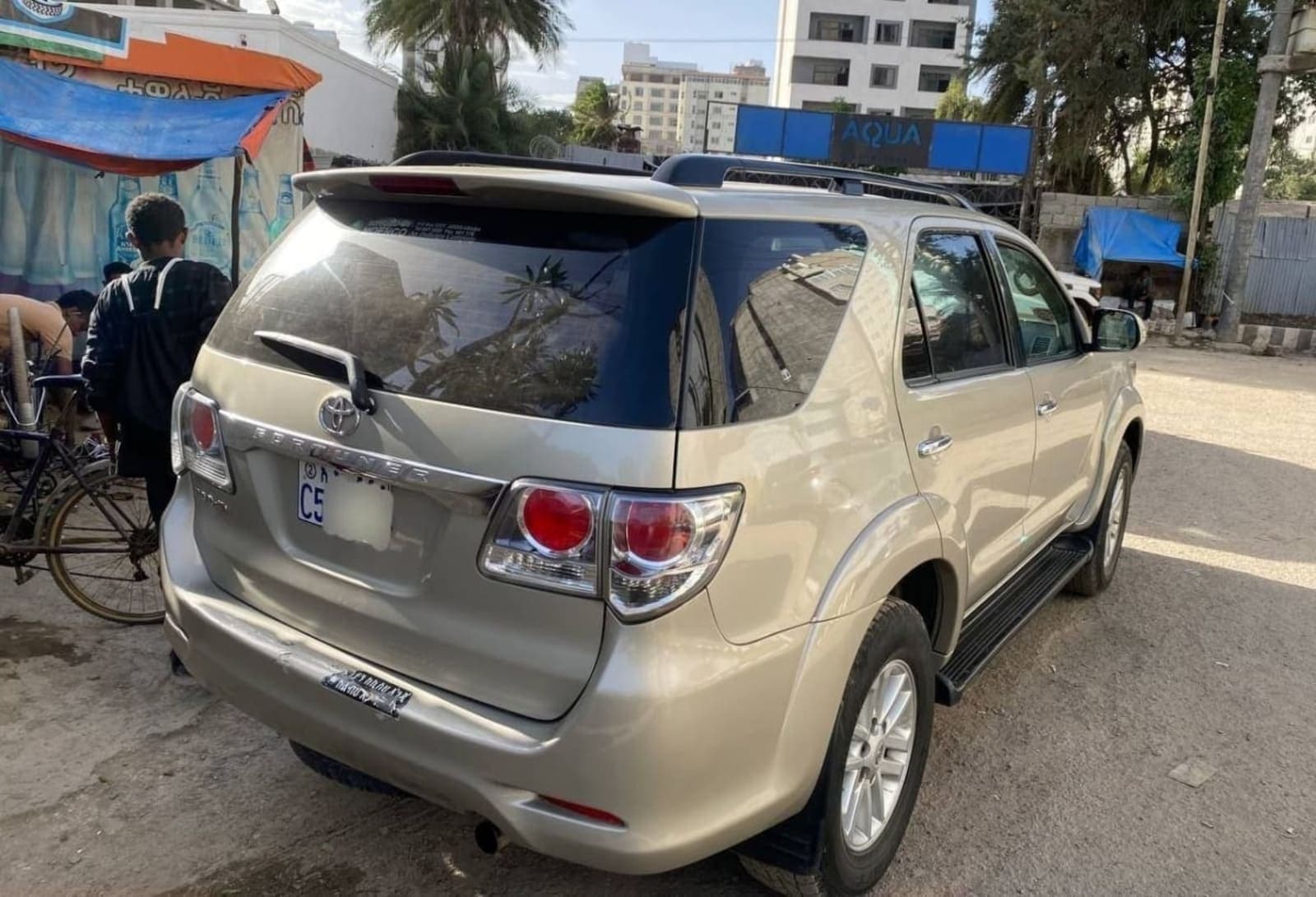 2012 Toyota Fortuner — photo 3