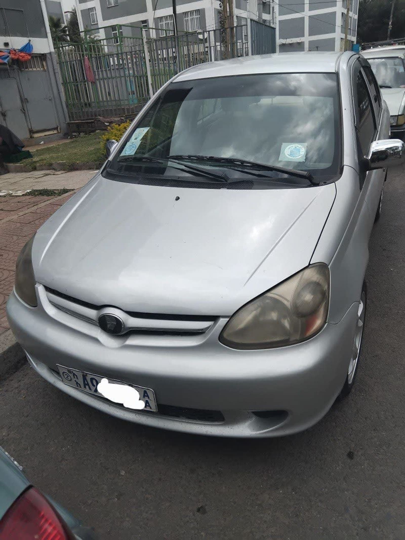 2005 Toyota Platz — photo 7
