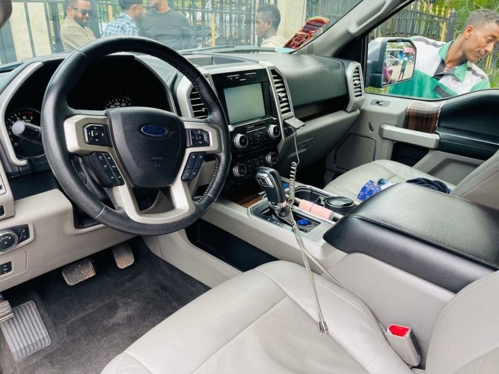 2017 Ford F150 Laret — photo 3