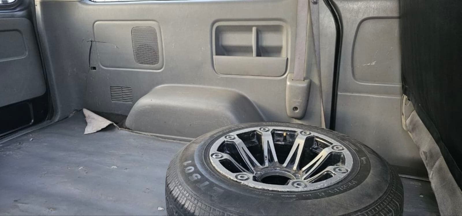 2007 Toyota Abadula — photo 1