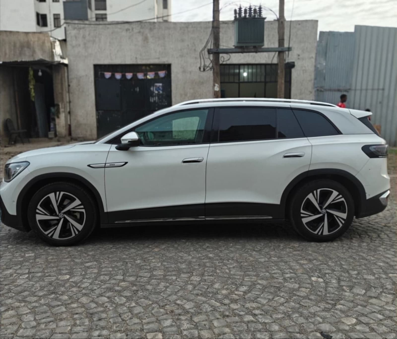 2023 Volkswagen ID.6 Crozz Pro — photo 6