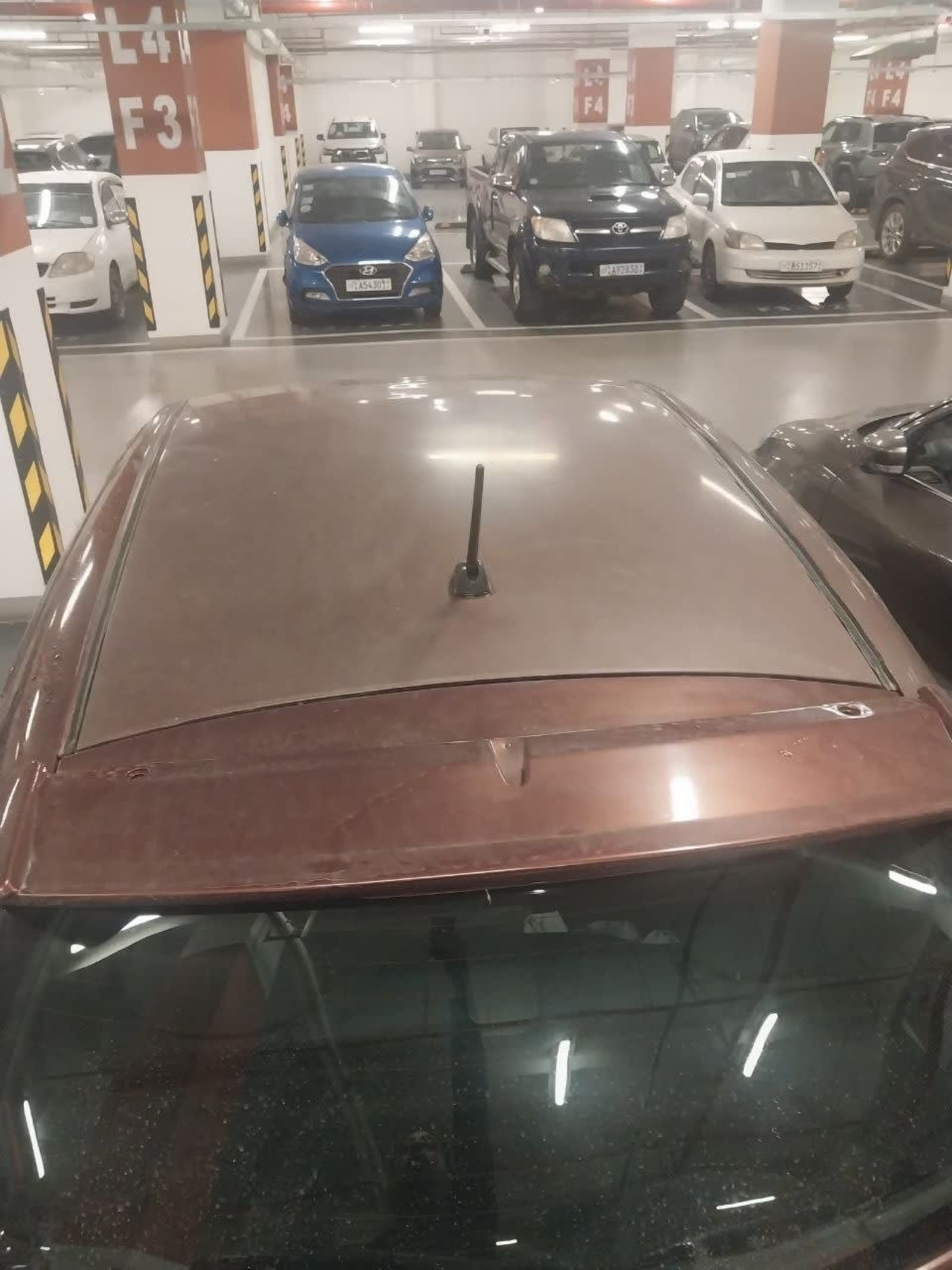 2010 Toyota Yaris — photo 1