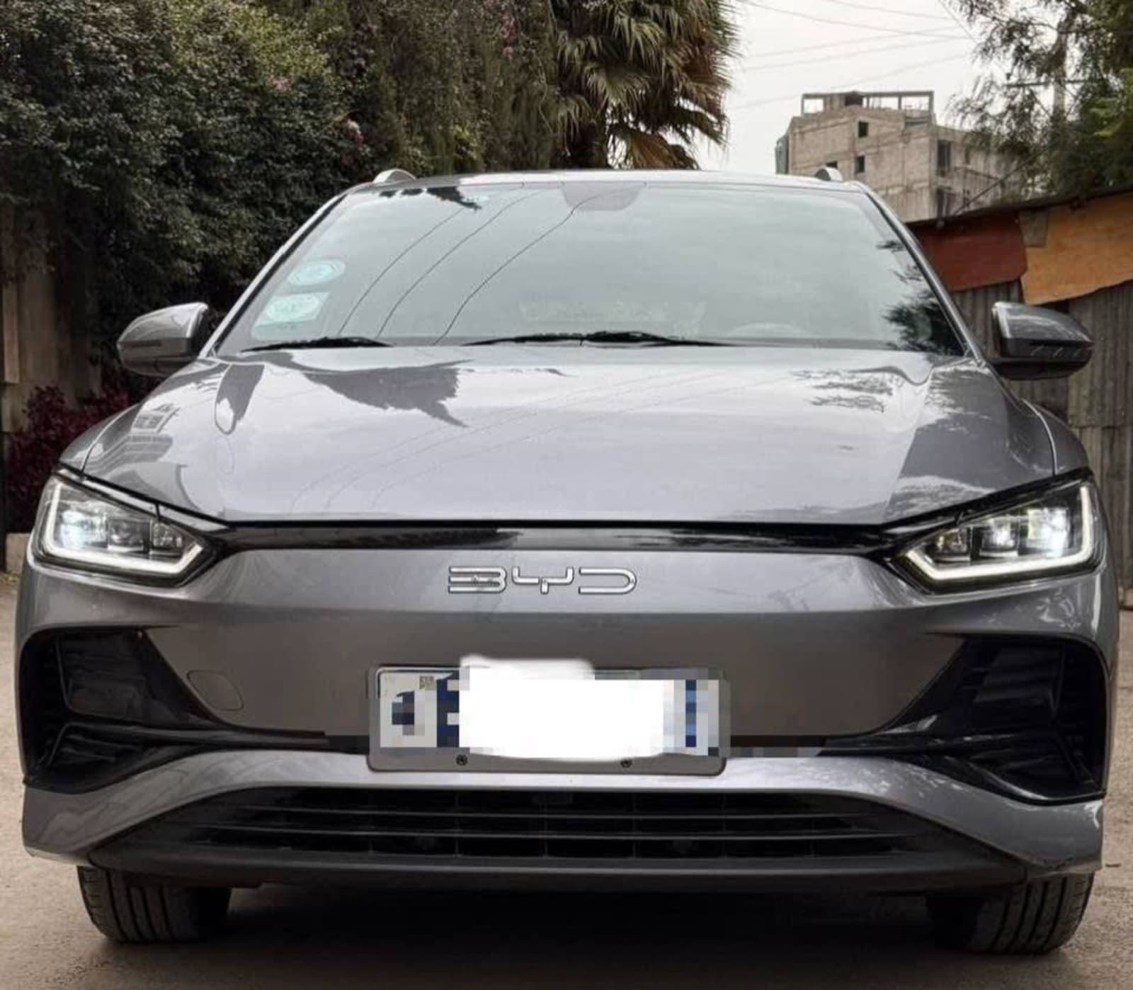 2025 BYD E2 — photo 2