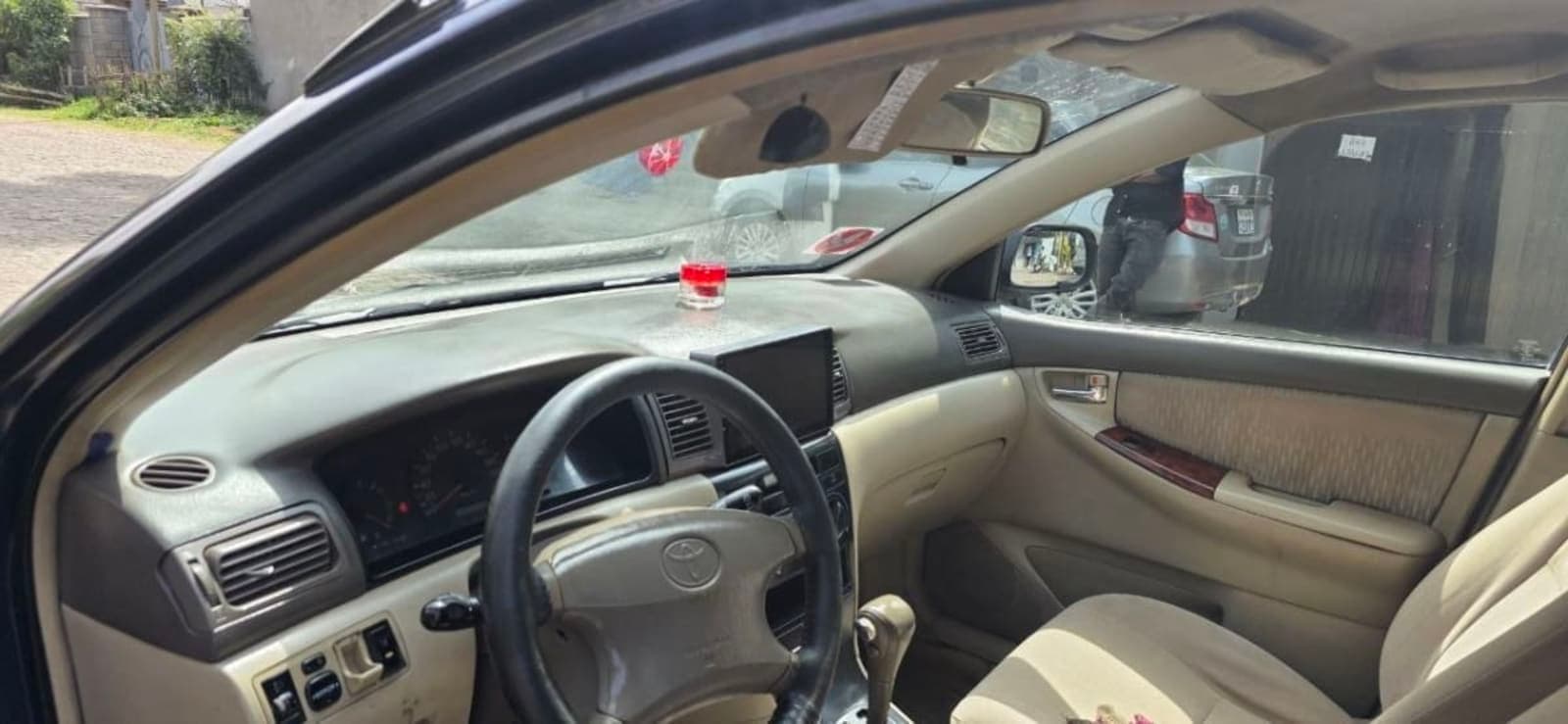 2005 Toyota Corola โ photo 2