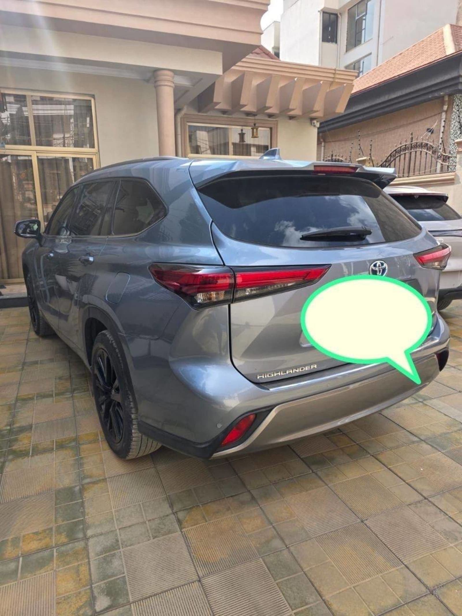2023 Toyota Highlander Hybrid — photo 3