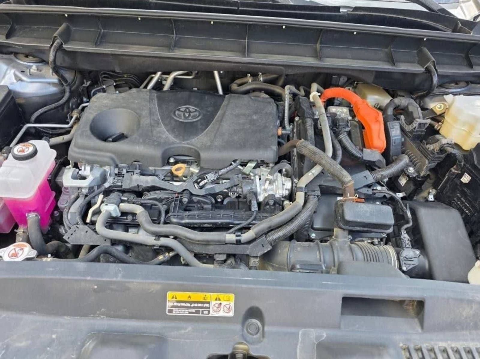 2024 Toyota Highlander Hybrid Limited — photo 2