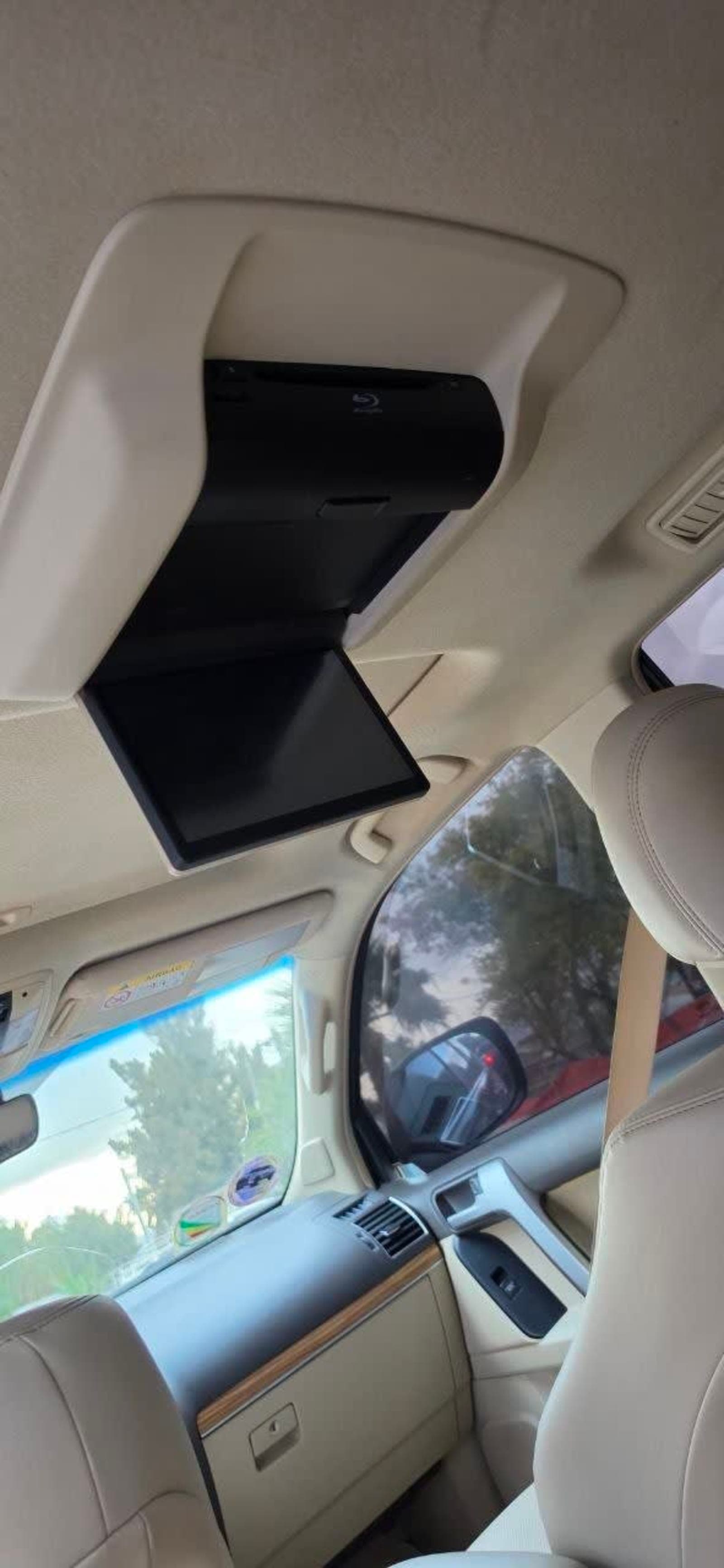 2021 Toyota Landcruiser Prado — photo 3