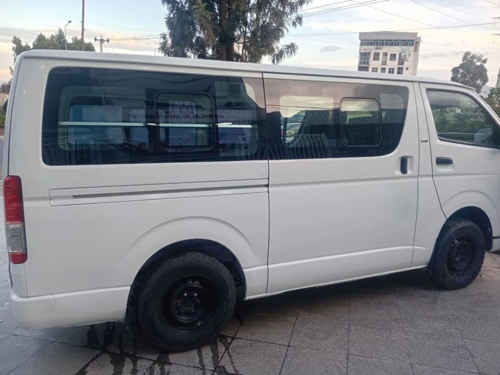 2007 Toyota Abadula — photo 6