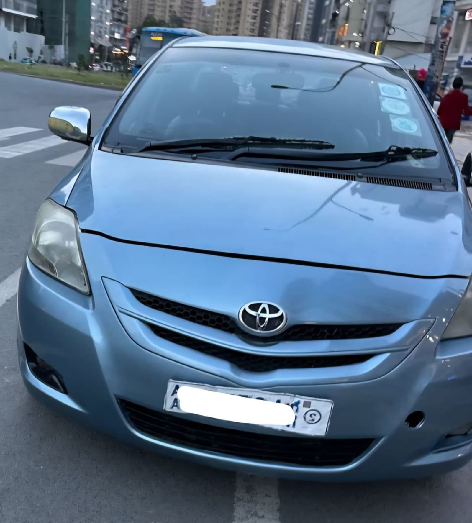 2008 Toyota Yaris Sedan — photo 1