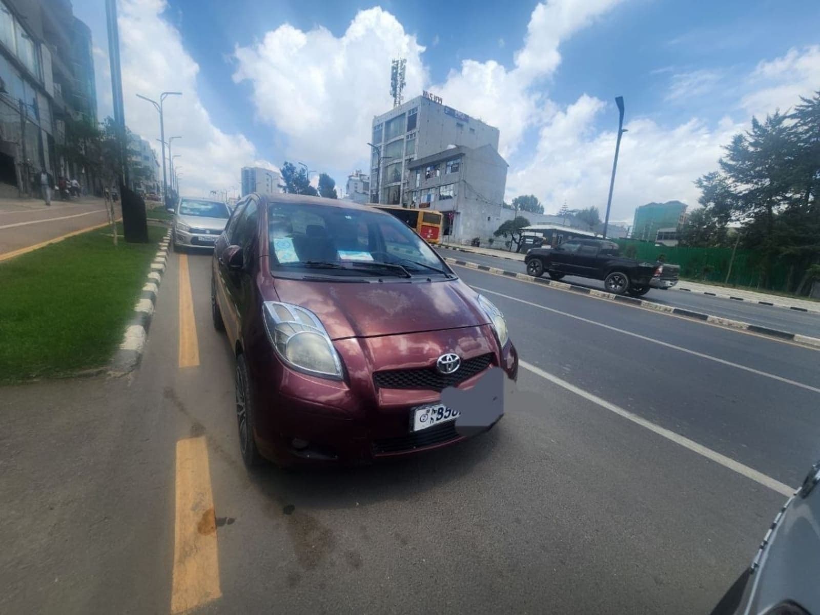 2010 Toyota Compact Yaris — photo 4