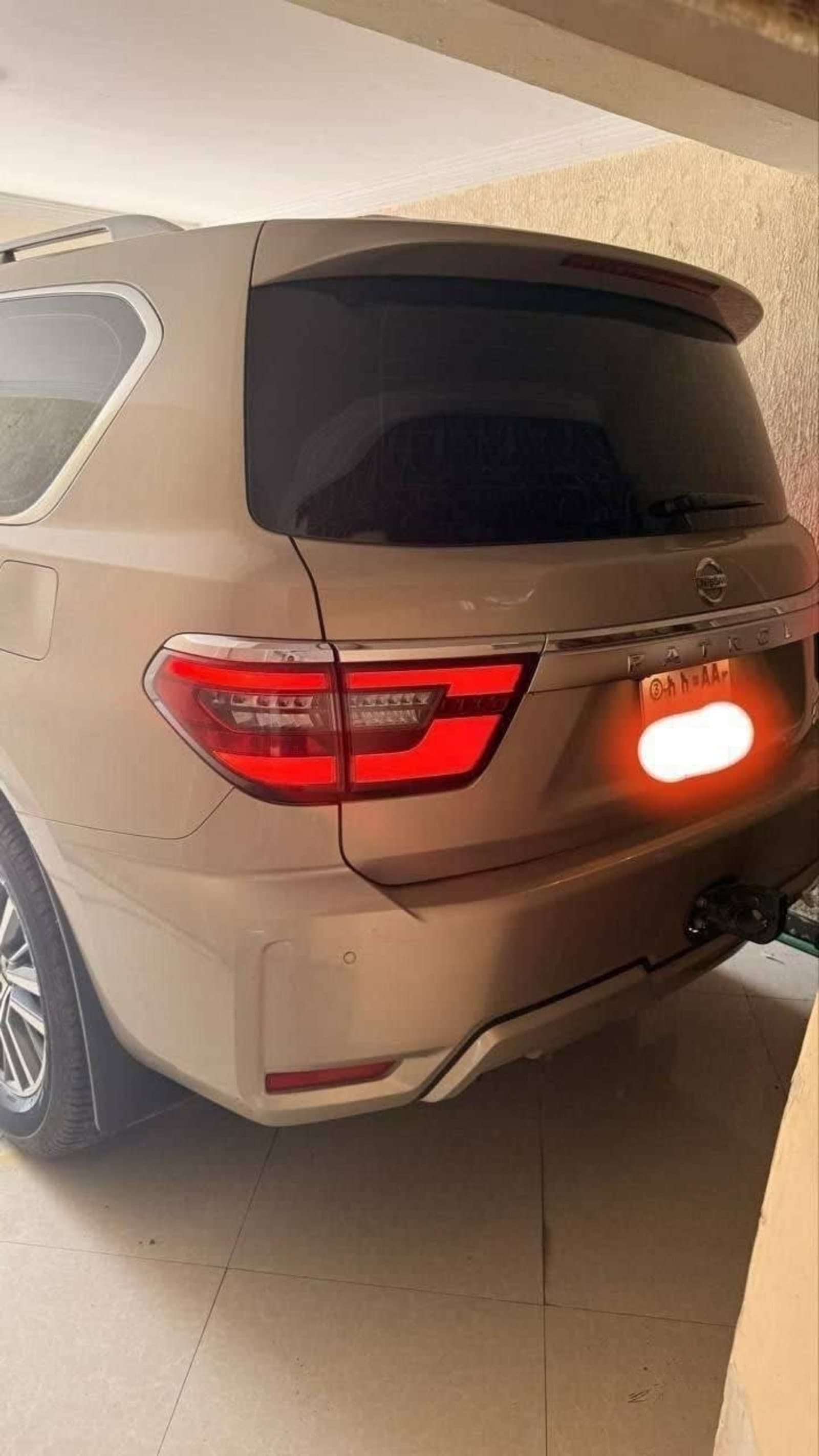 2022 Nissan Patrol — photo 2