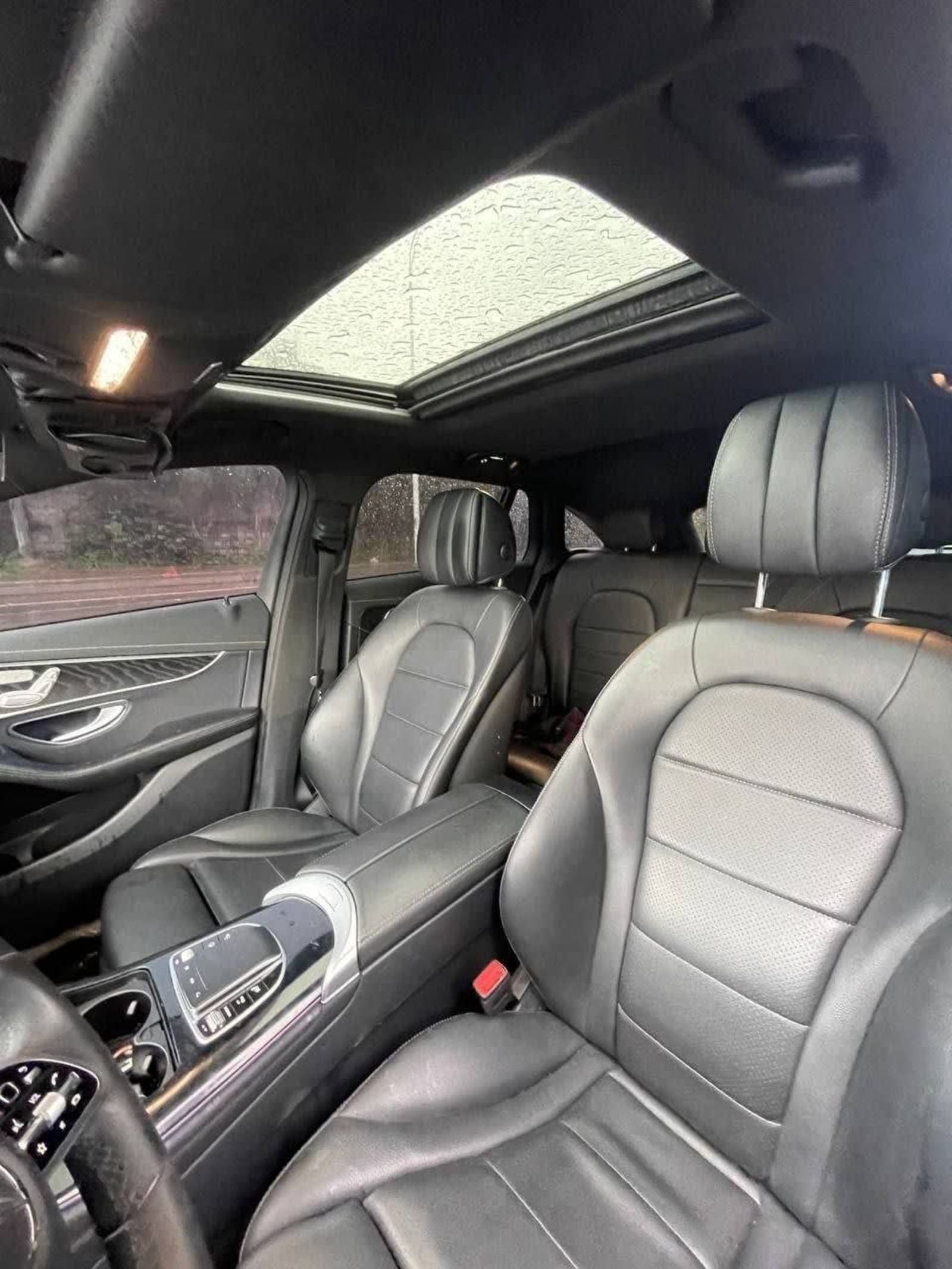 2023 MERCEDES-BENZ EQC 400 4Matic EV — photo 4
