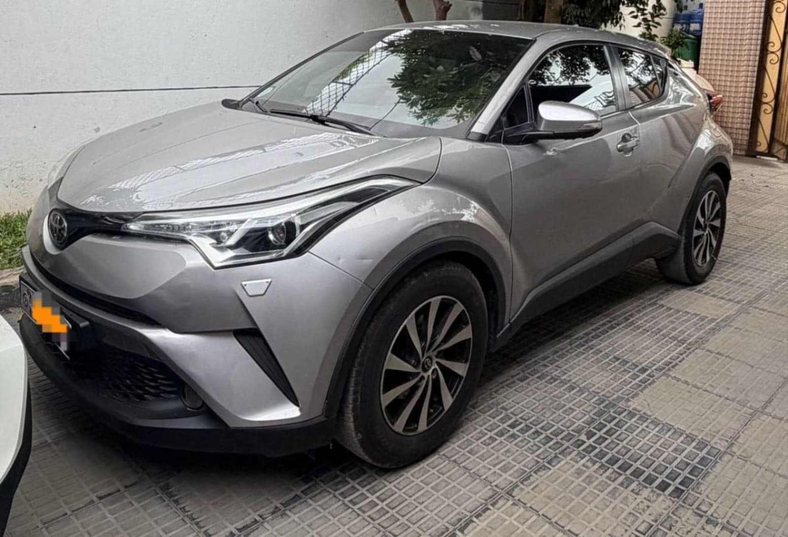 2017 Toyota CHR — photo 2