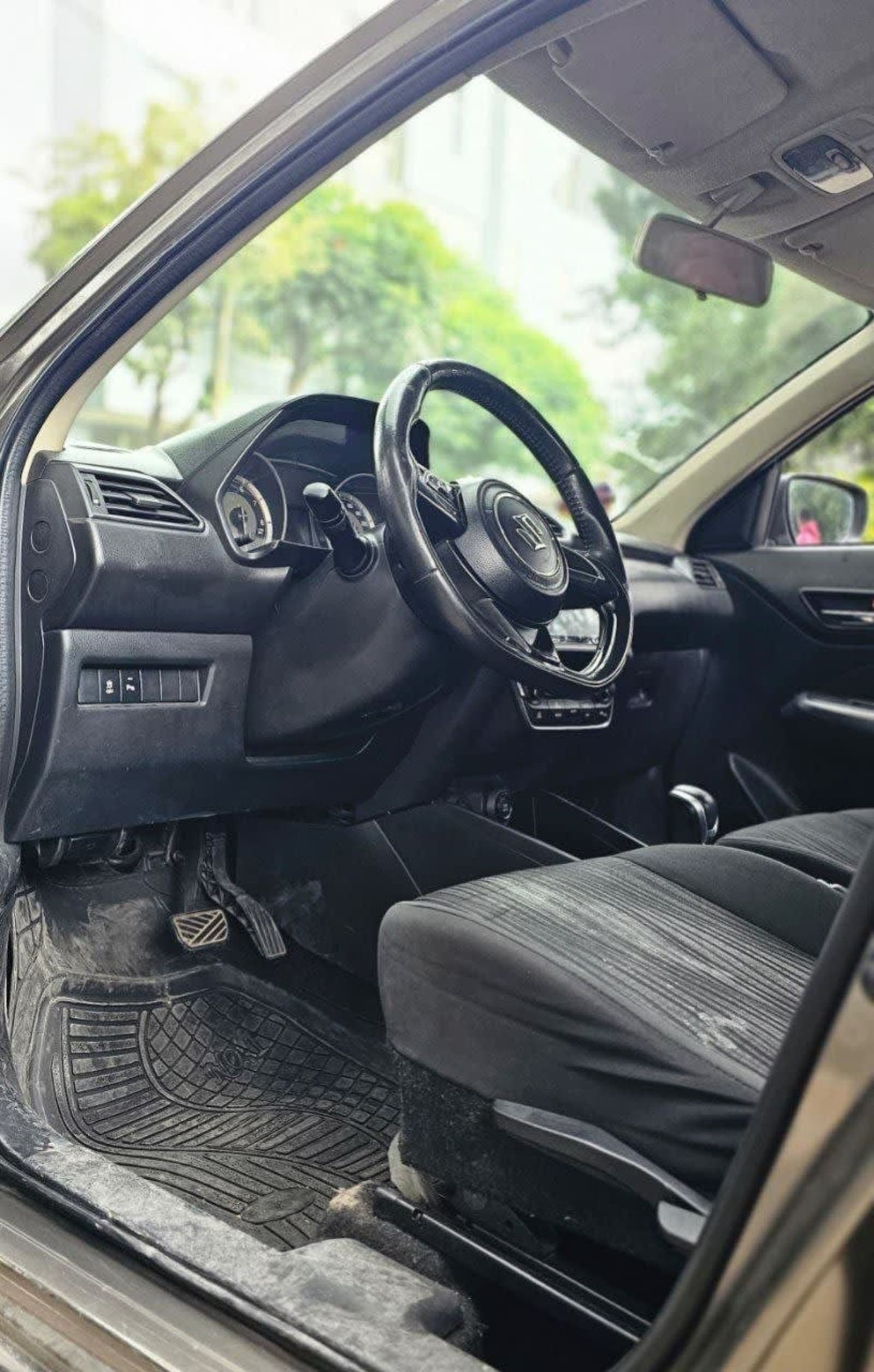 2022 Suzuki Dzire — photo 4