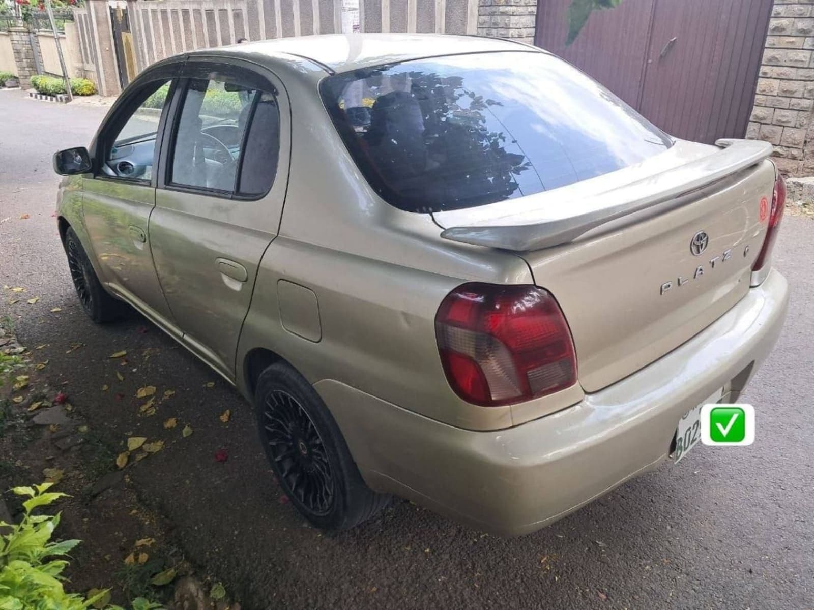 2001 Toyota Paltz — photo 4