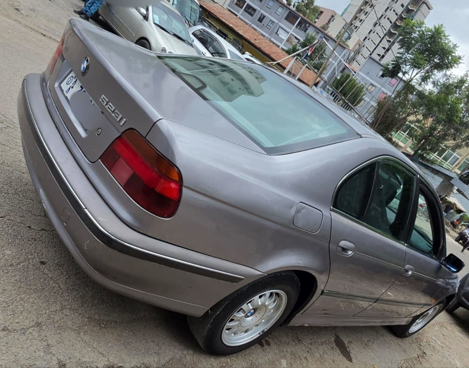 2000 BMW 5 Series