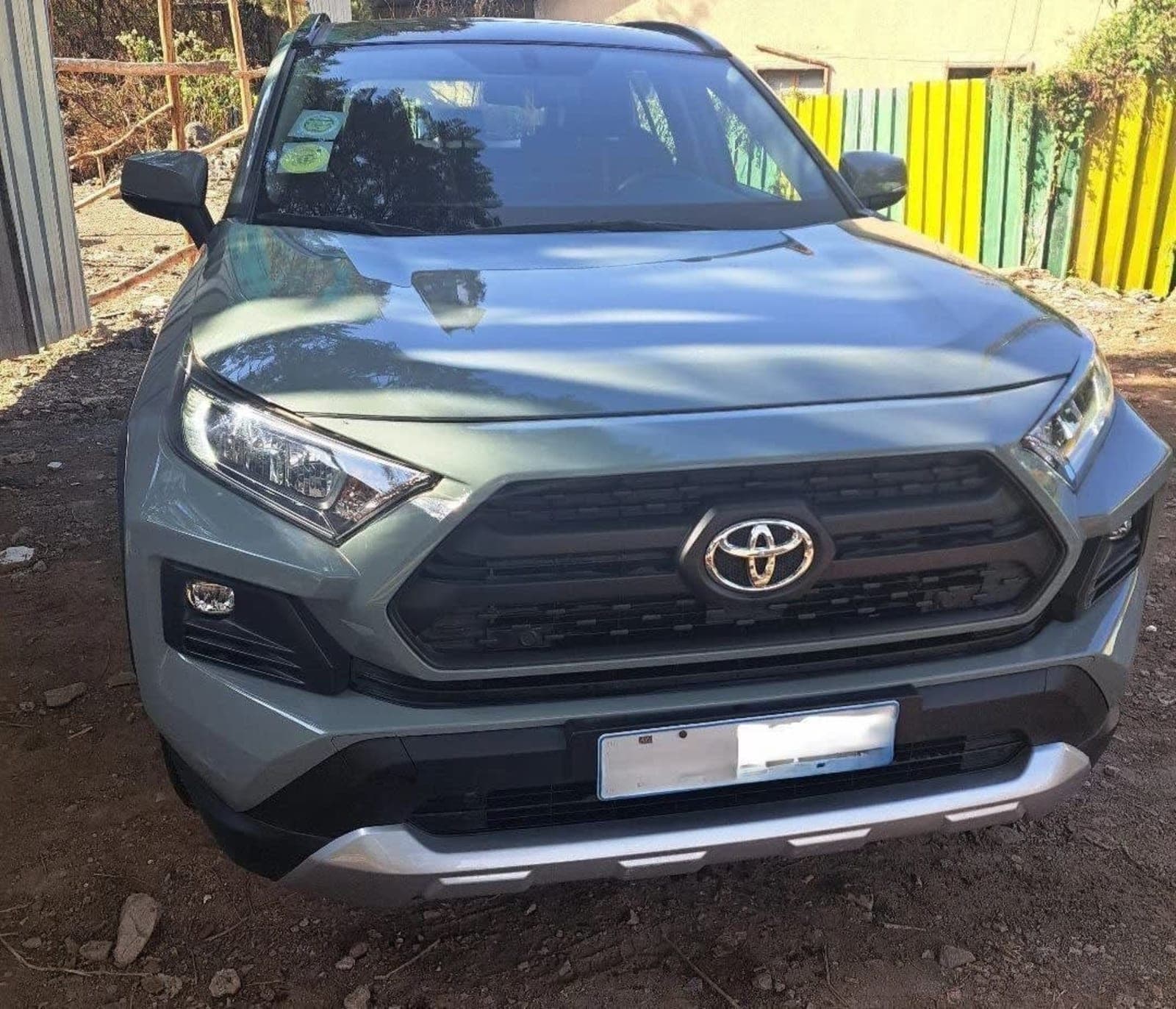 2023 Toyota Rav4 — photo 1