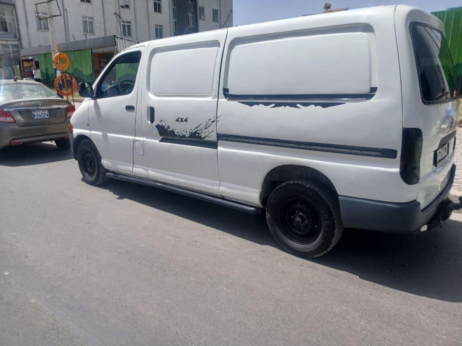 2003 Toyota Dolfin fabrica van — photo 2