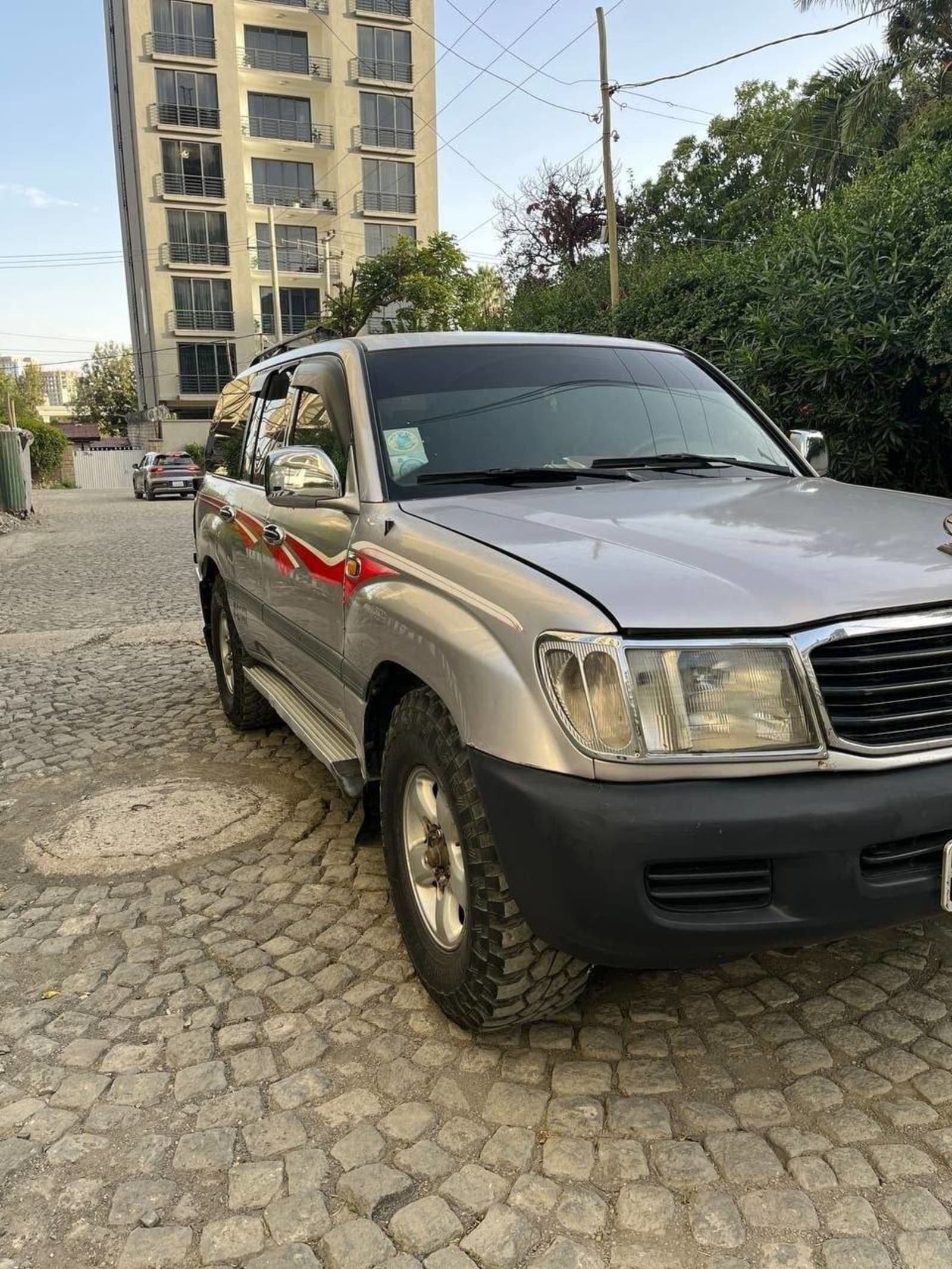 2000 Toyota Landcruiser 105 — photo 3