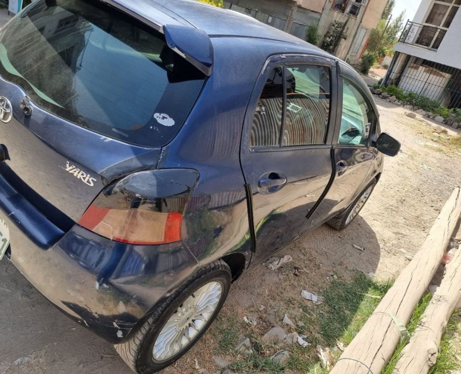 2005 Toyota Yaris Compact — photo 6