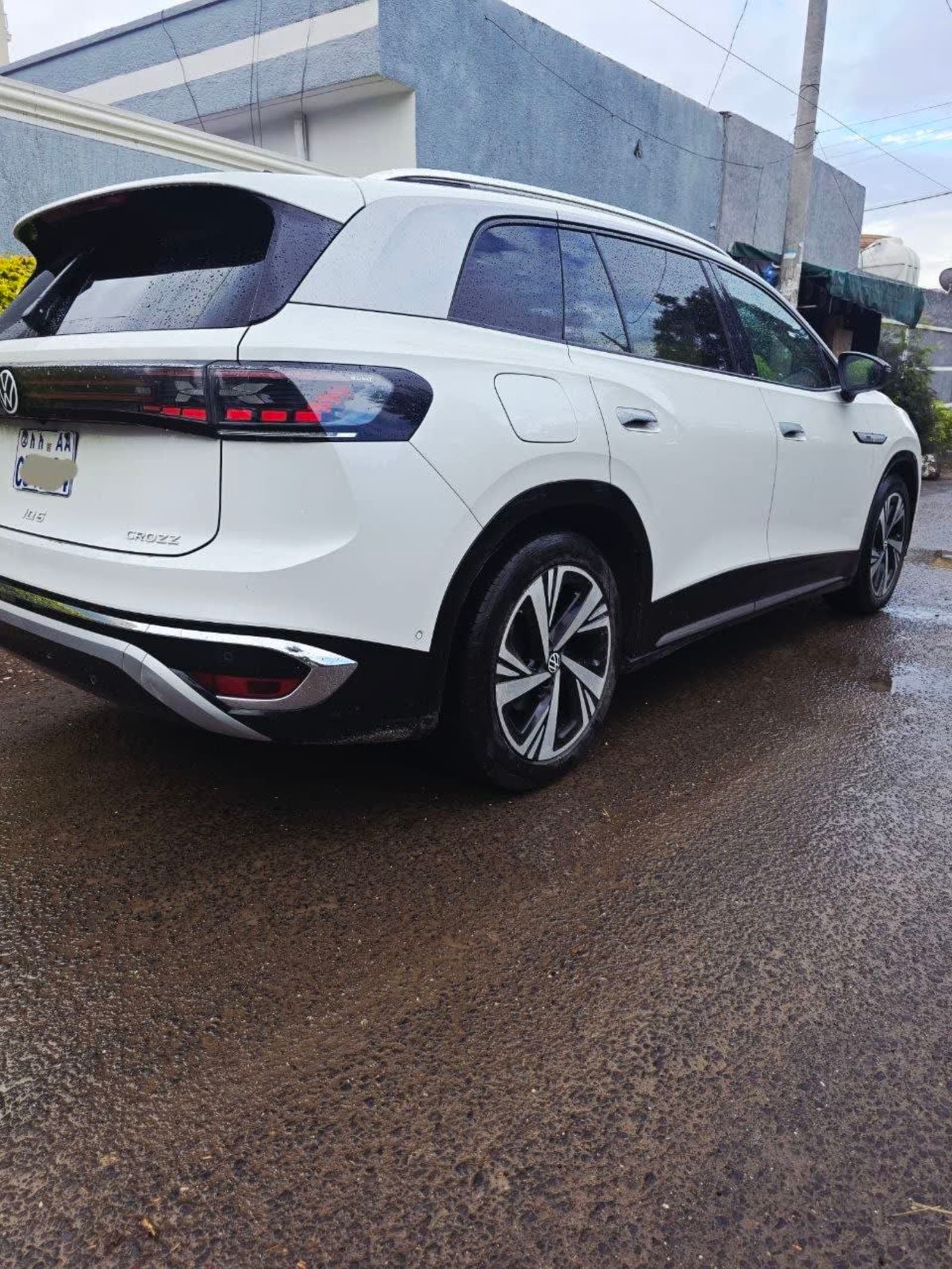 2024 VOLKSWAGEN ID.6 Crozz Pro EV — photo 5