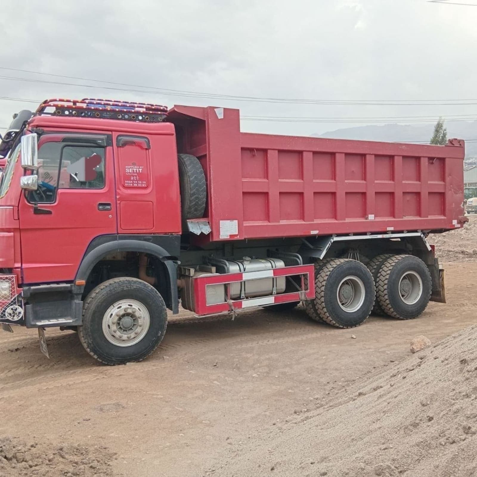 2023 Sino Truck โ photo 2
