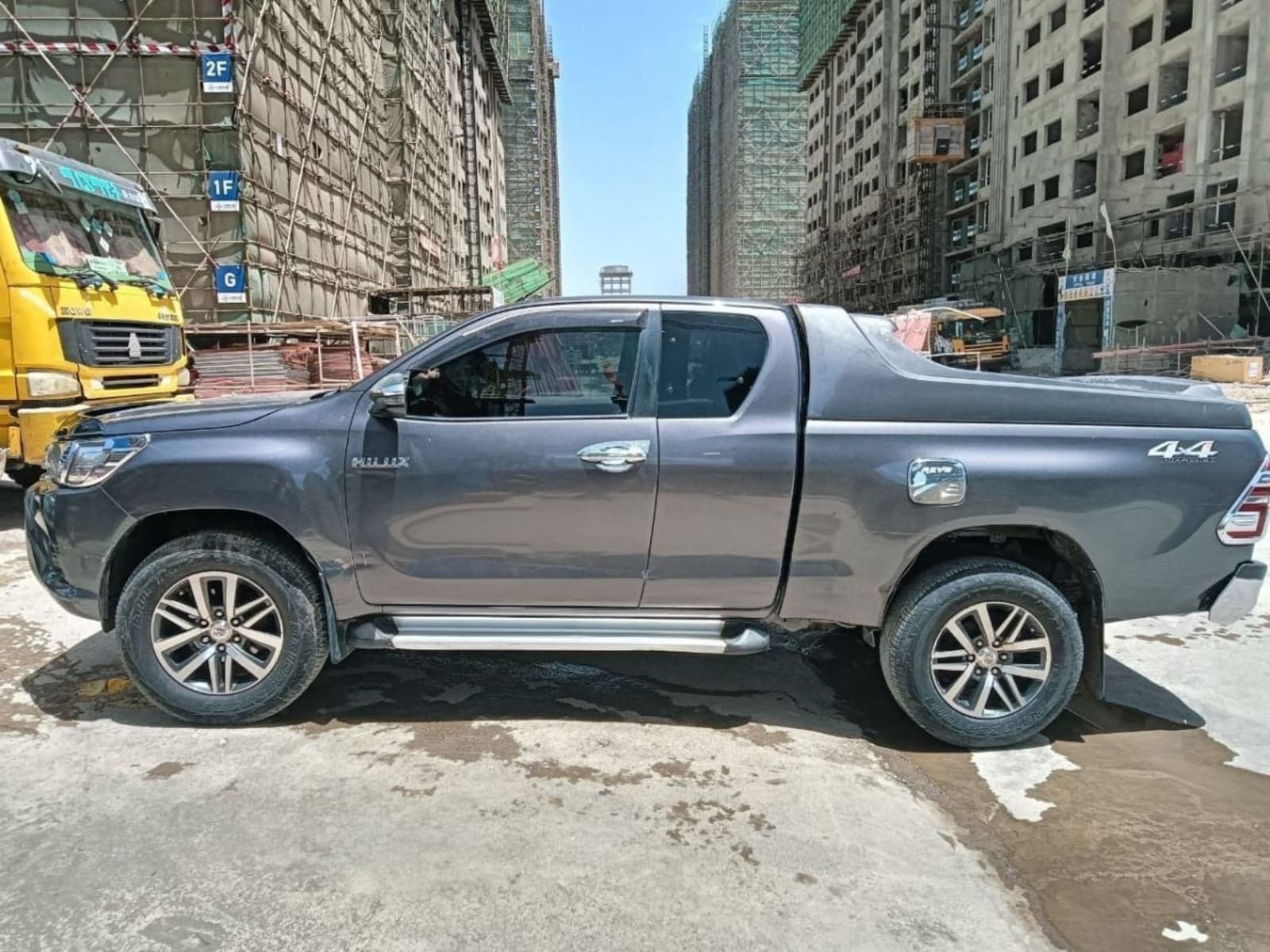 2017 Toyota Hilux Revo — photo 4