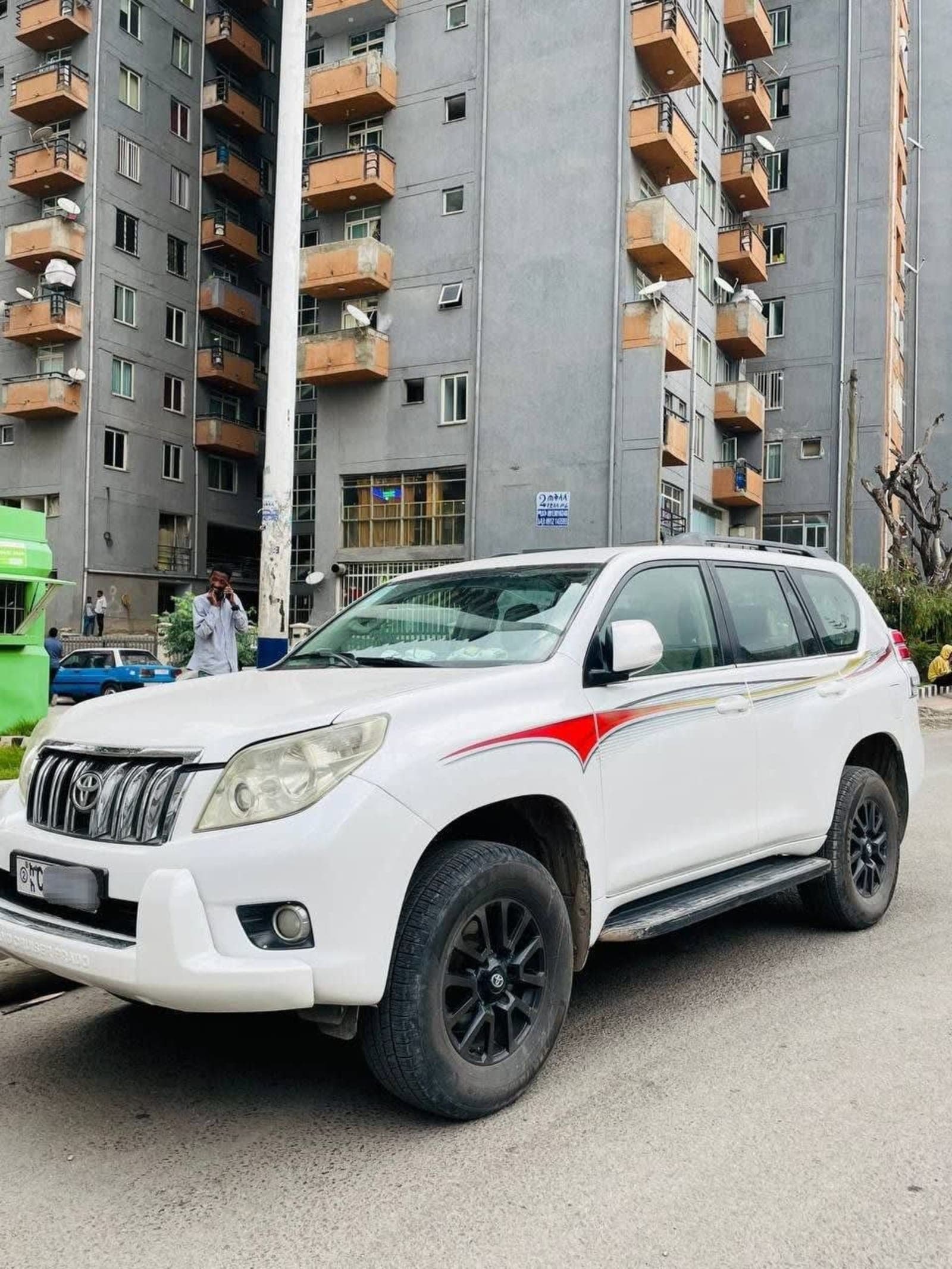 2012 Toyota Landcruiser Prado — photo 5