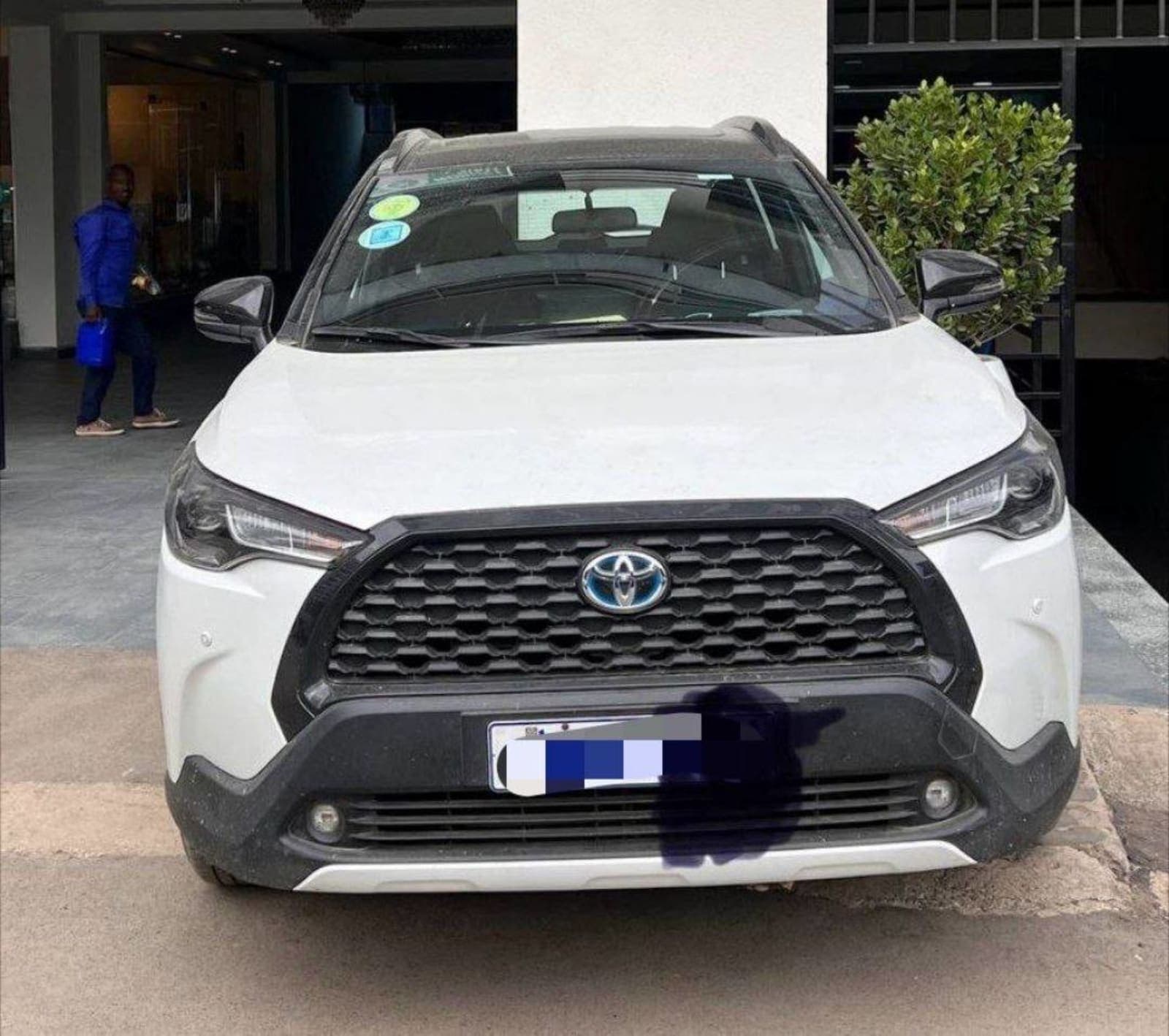 2022 Toyota Corolla Cross Hybrid — photo 5