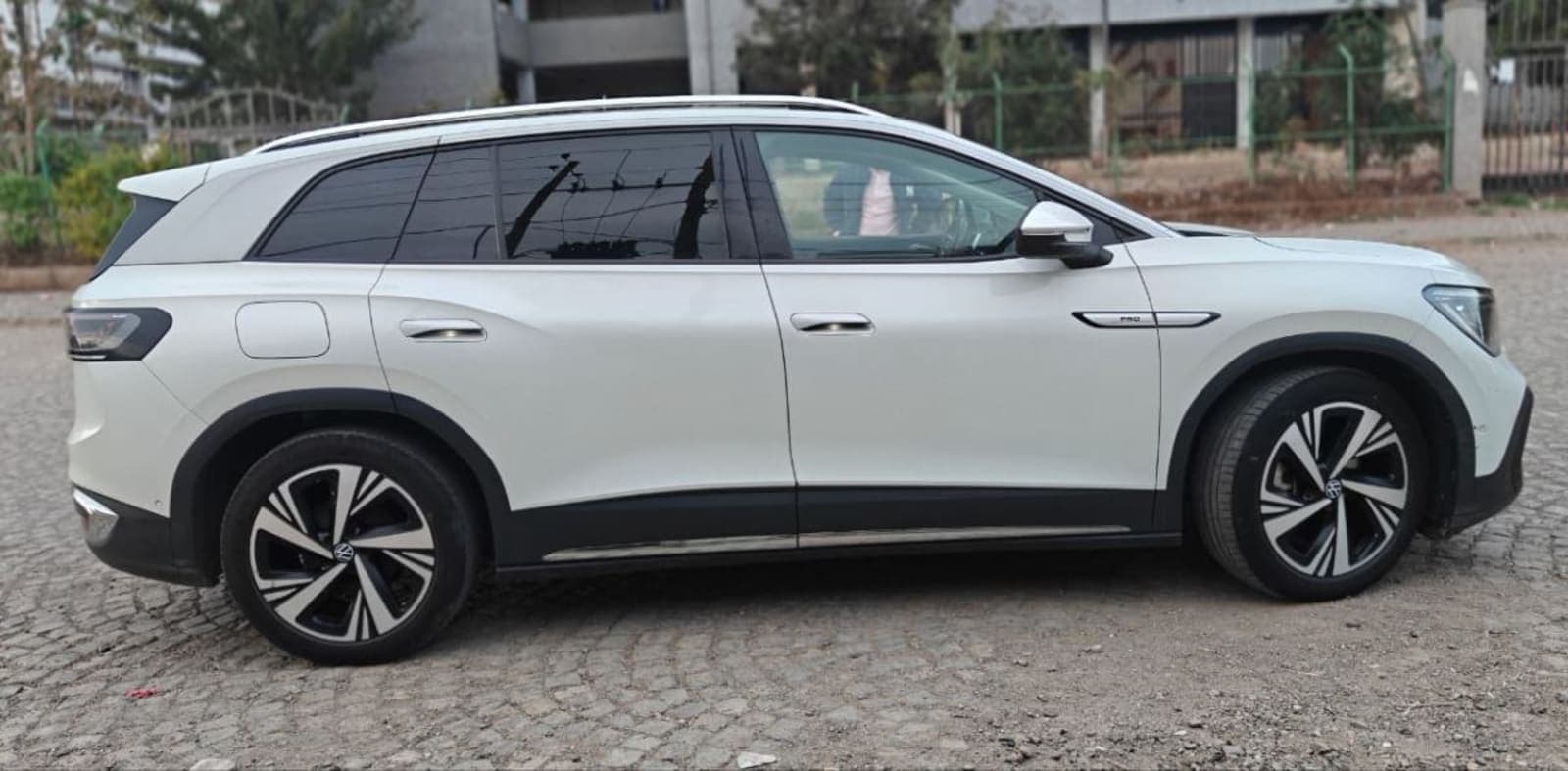 2023 Volkswagen ID.6 Crozz Pro — photo 8