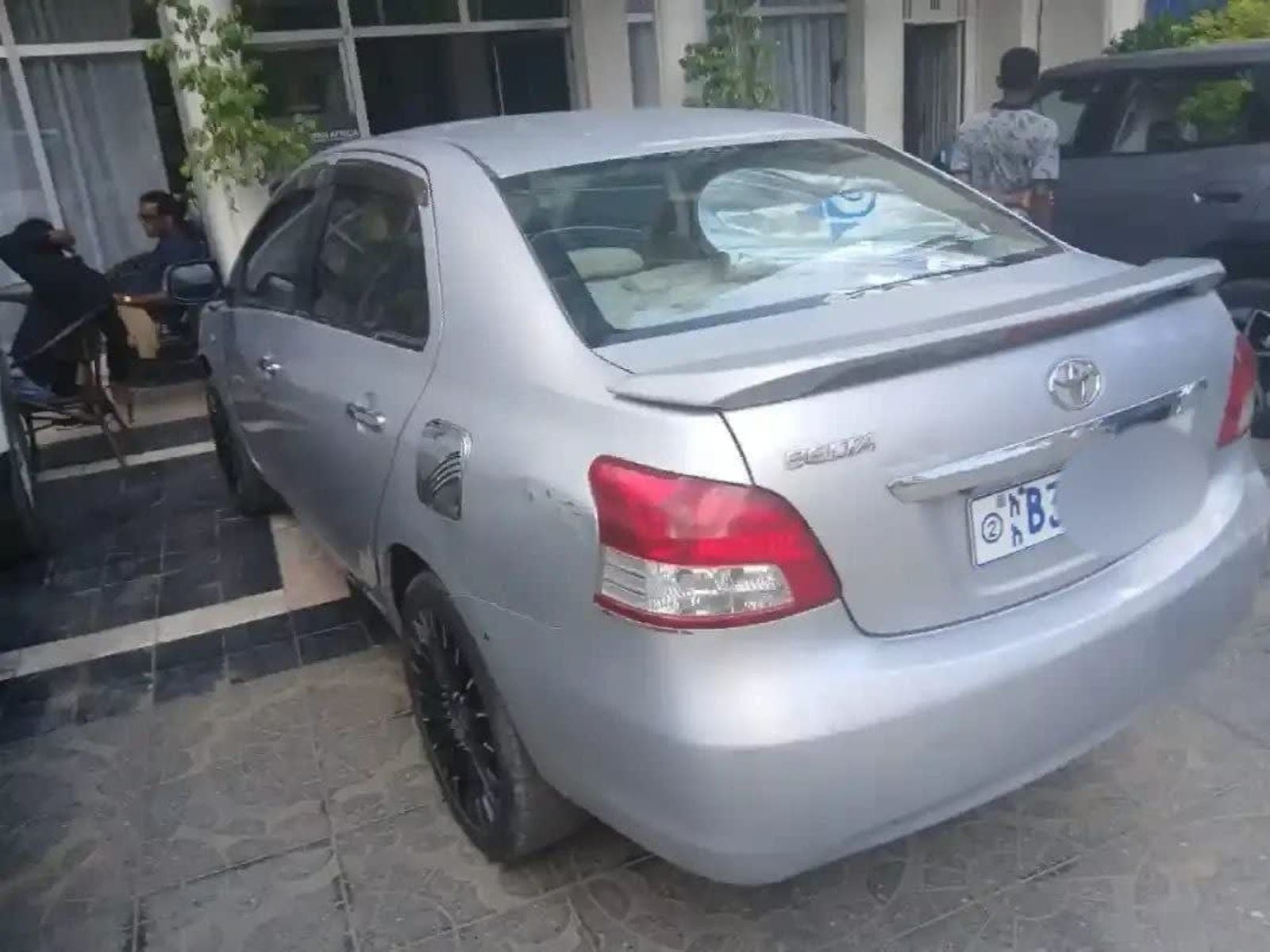 2008 Toyota Yaris Belta — photo 3