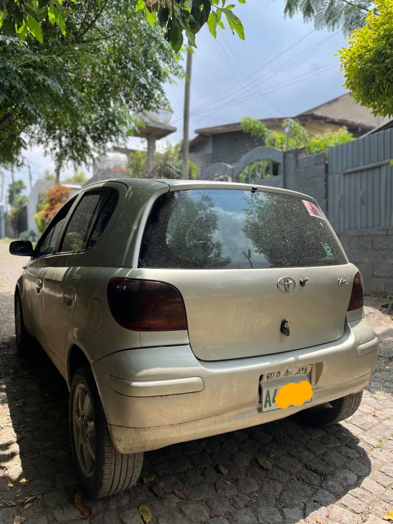 2002 Toyota Vitz — photo 8