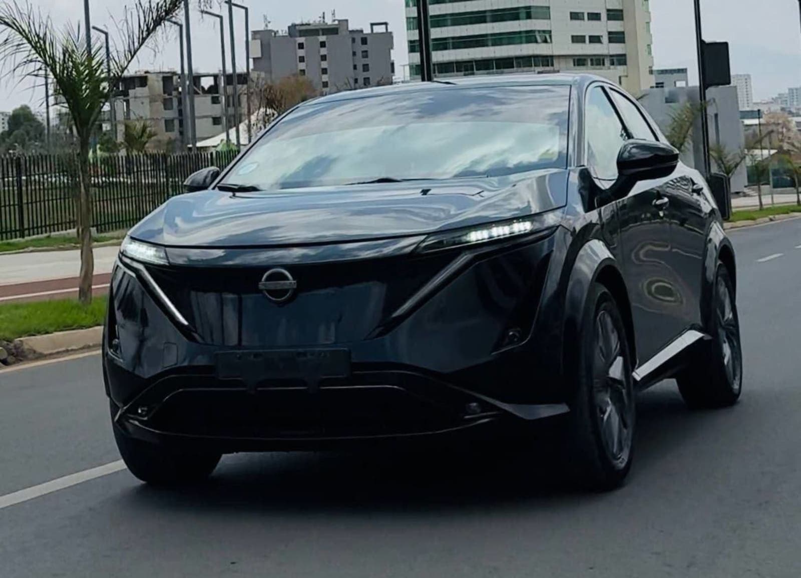 2023 Nissan ARIYA — photo 1