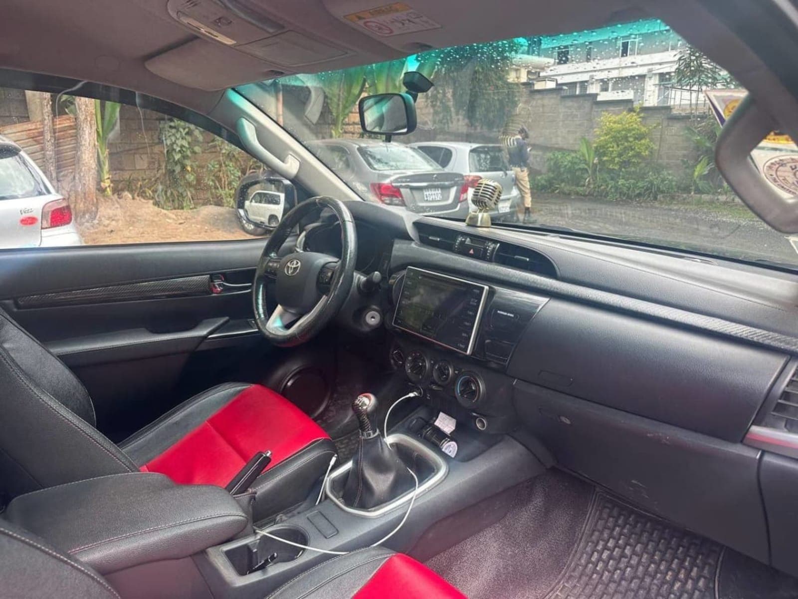 2017 Toyota Hilux Extra Cab — photo 5