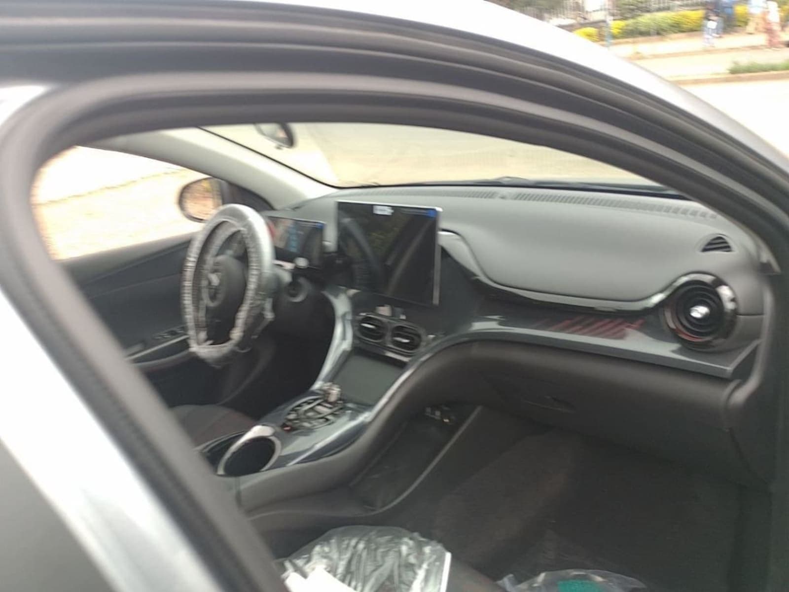 2025 BYD E2 — photo 3