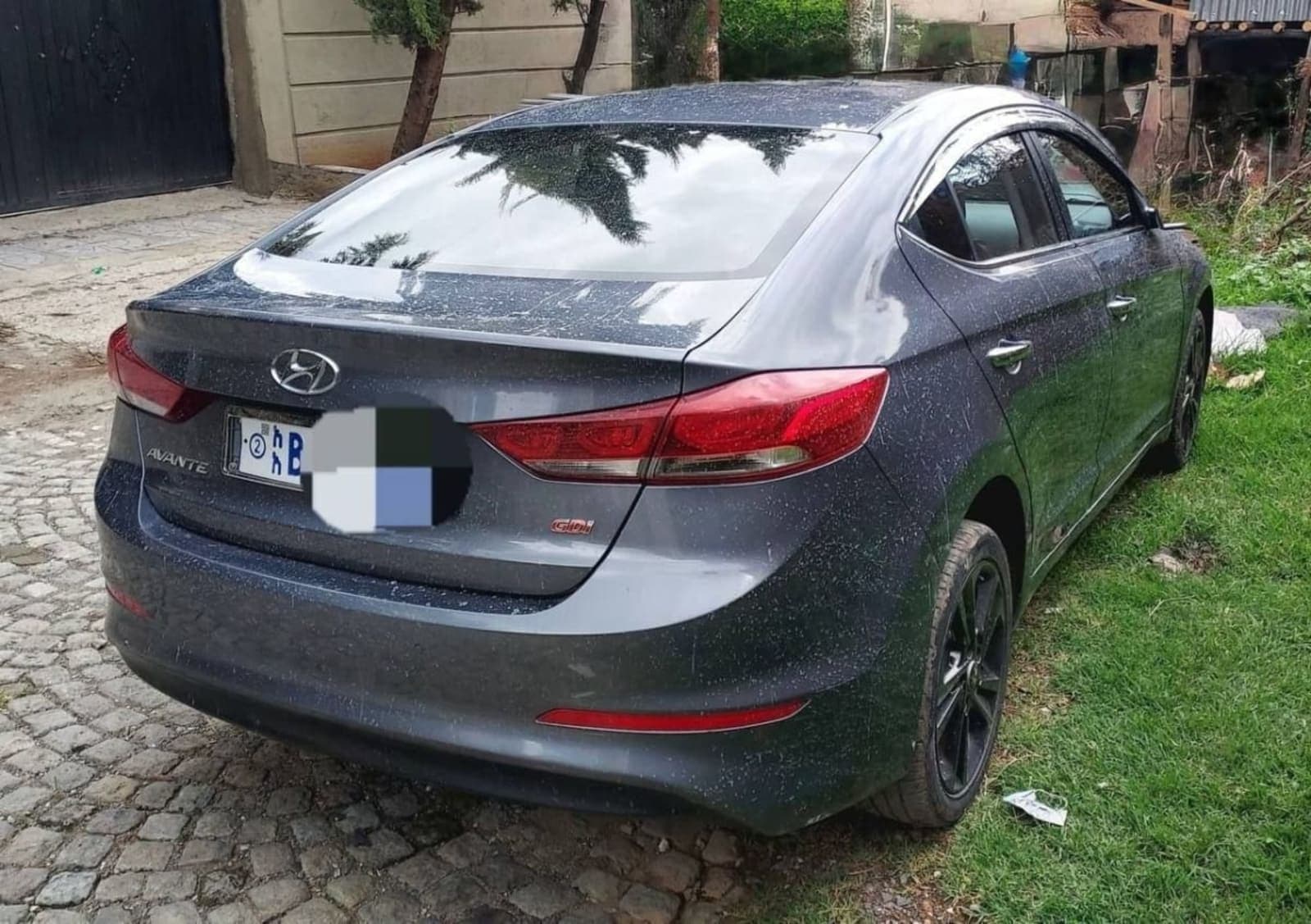 2016 Hyundai Avanti — photo 2